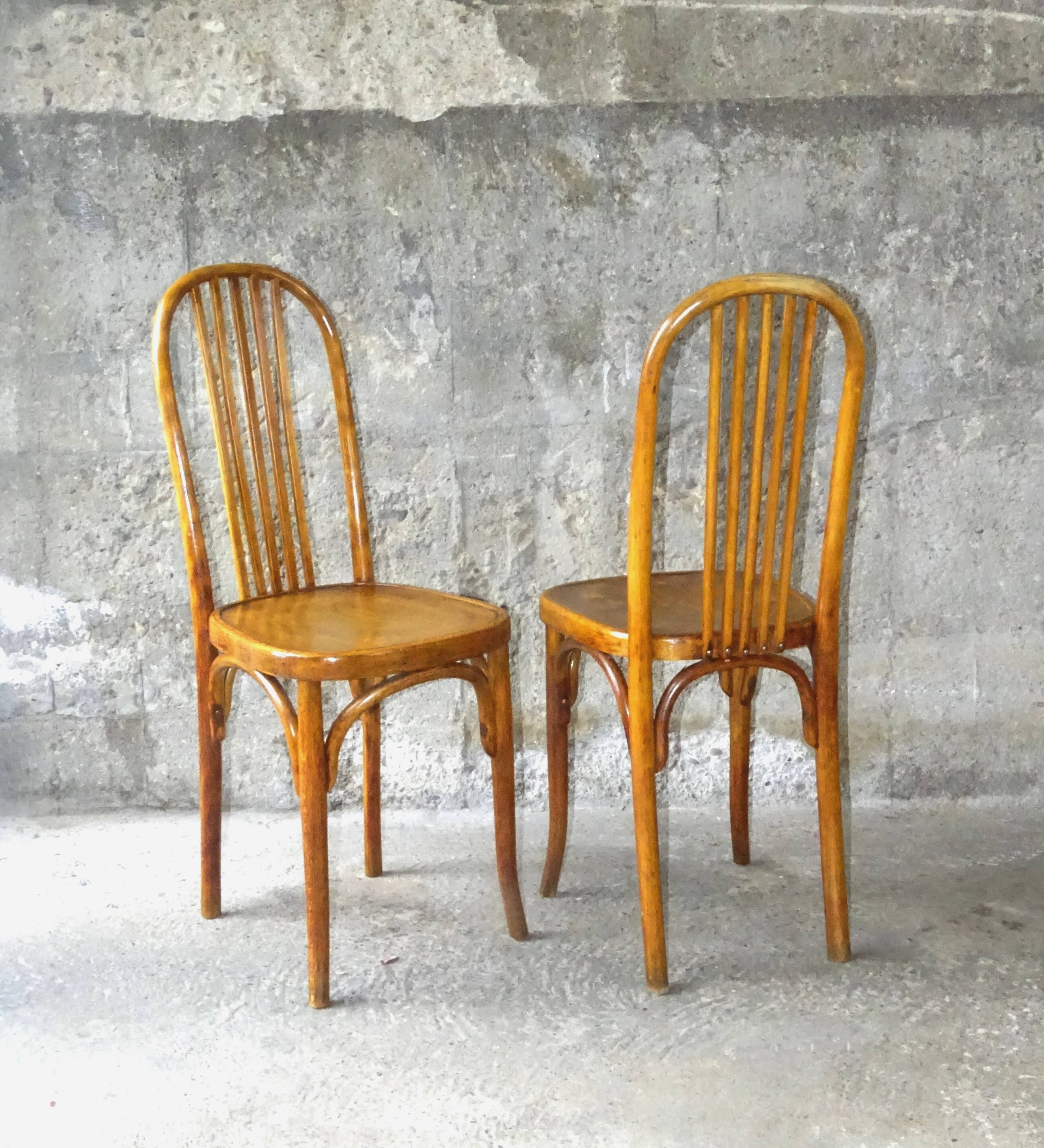 2 Fischel chairs N°196 around 1930 wooden seat- 5 bars