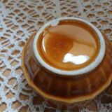 12 tasses à café anciennes avec soucoupes