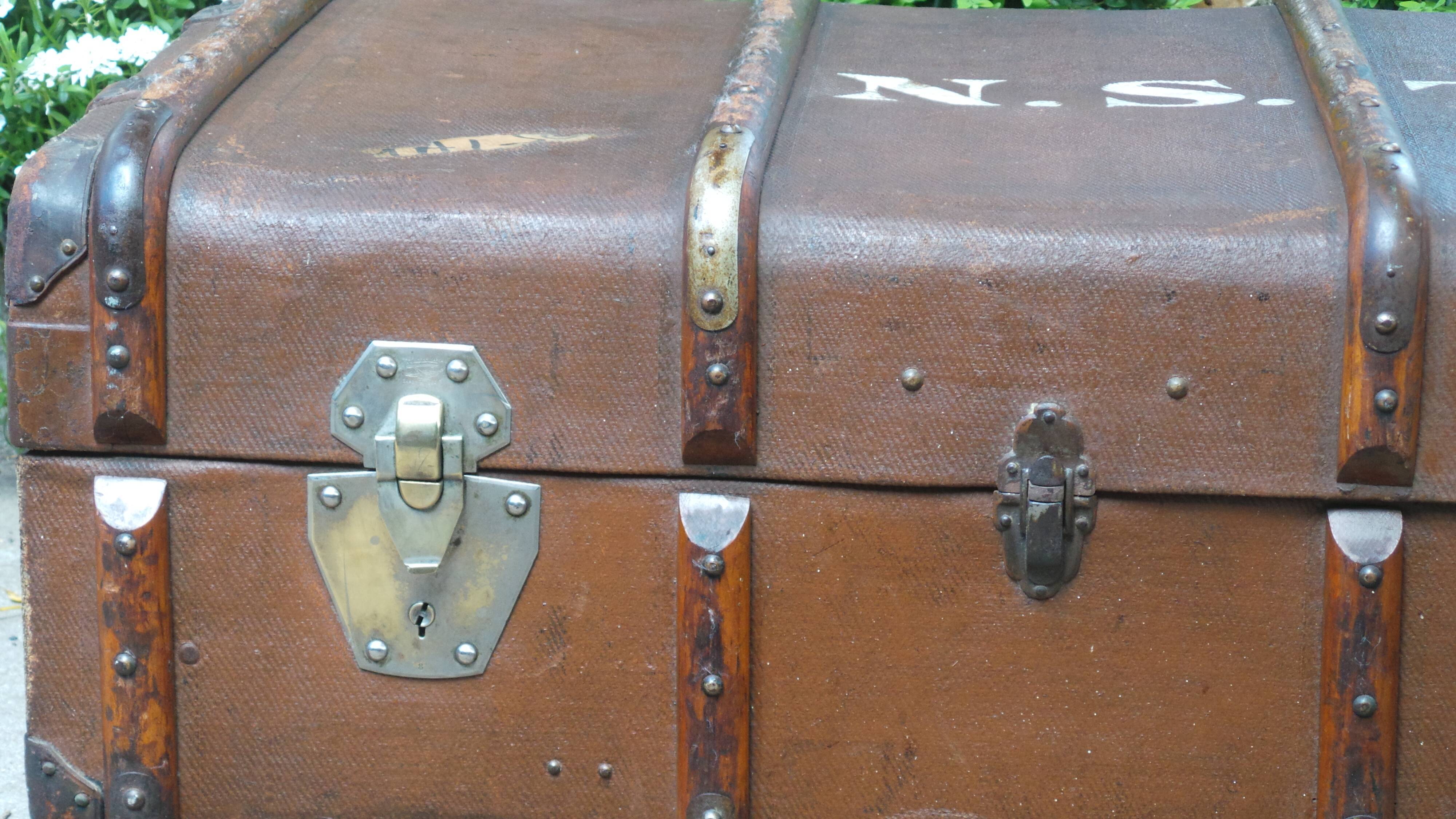 Trunk chest travel russian old
