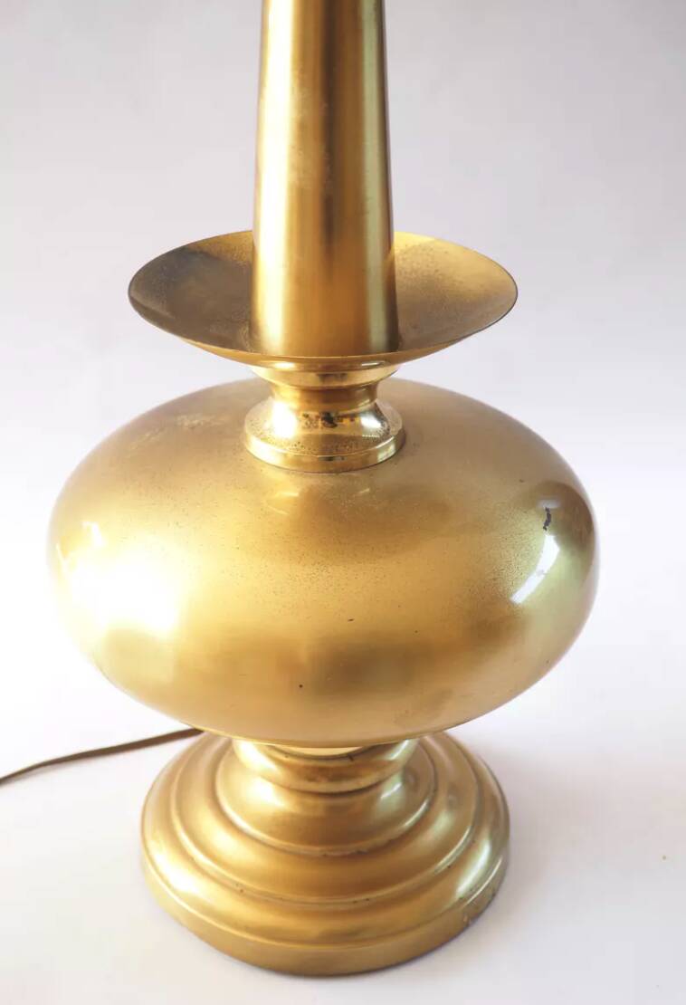 Grnade lampe pied doré