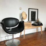 Piece of furniture with cannage