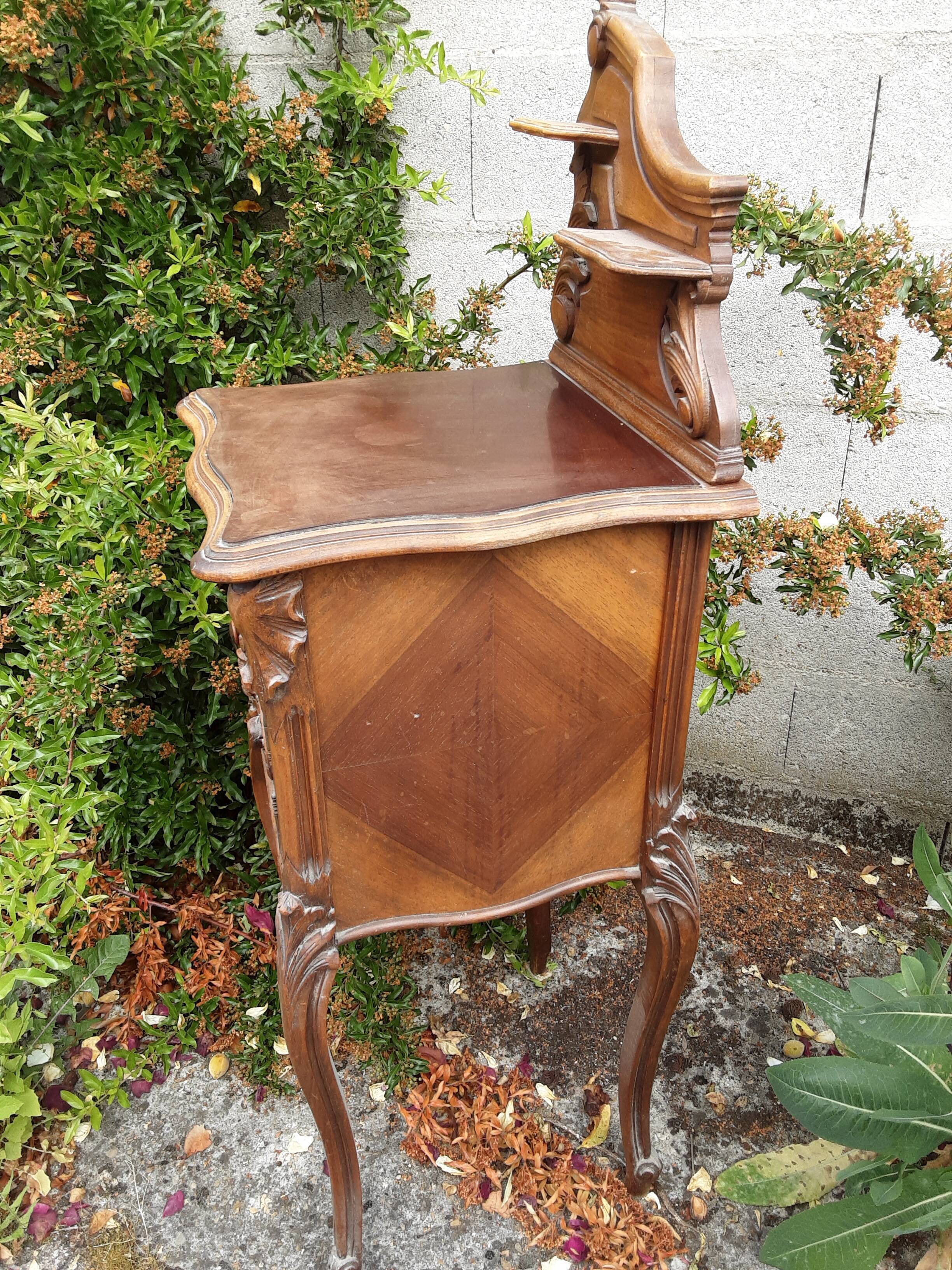 WOODEN BEDSIDE TABLE STYLE LOUIS XV ROCAILLE