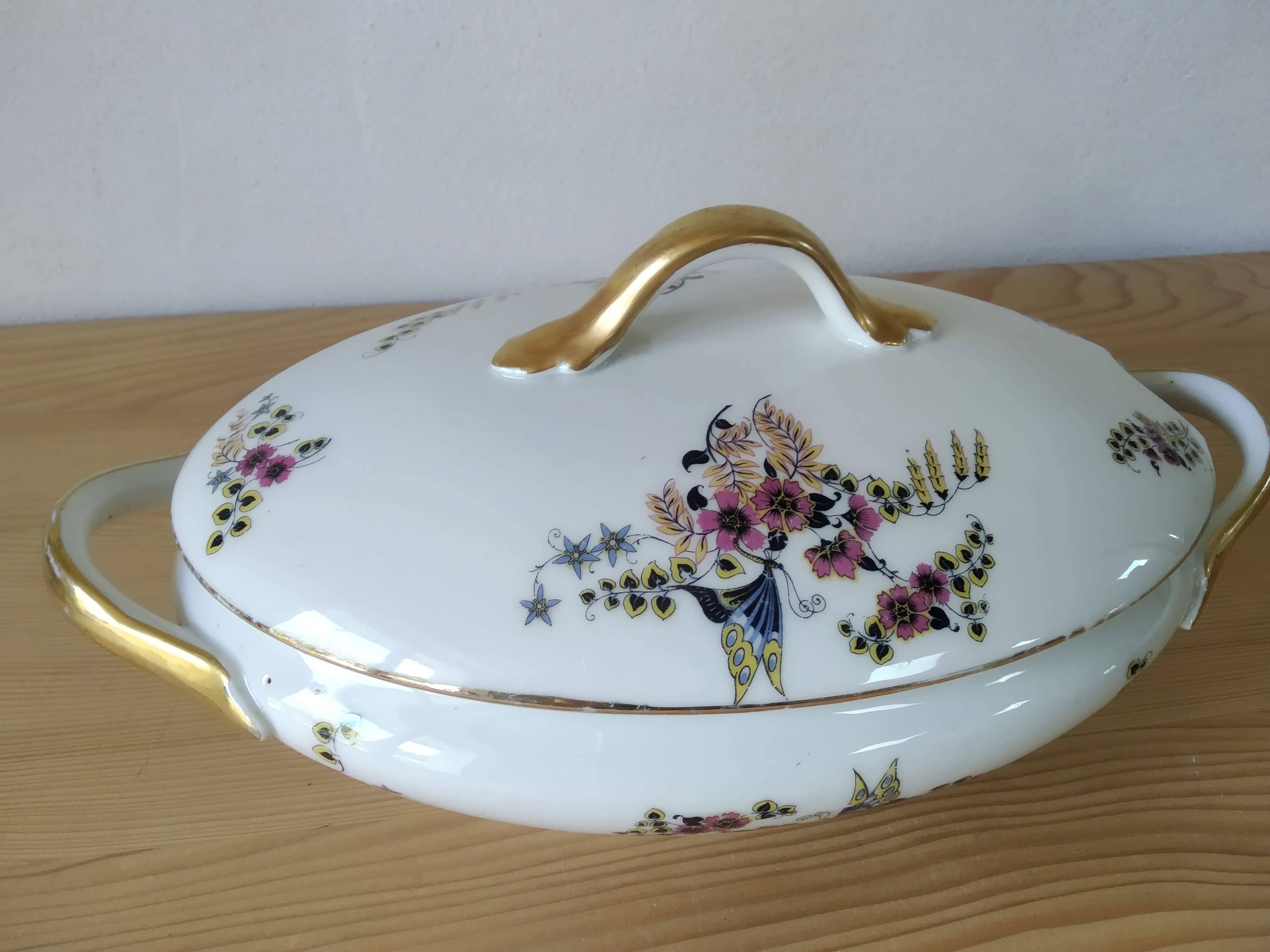 55-piece Limoges porcelain dinner service from the 1930s