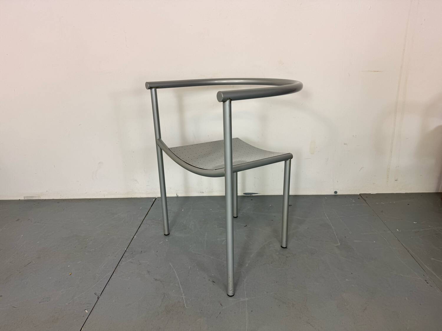 Tubular Memphis style 1st edition Von Vogelsang armchair by Philippe Starck