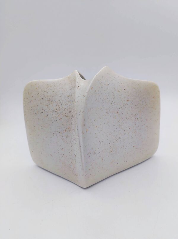 Vase en porcelaine Virebent, France