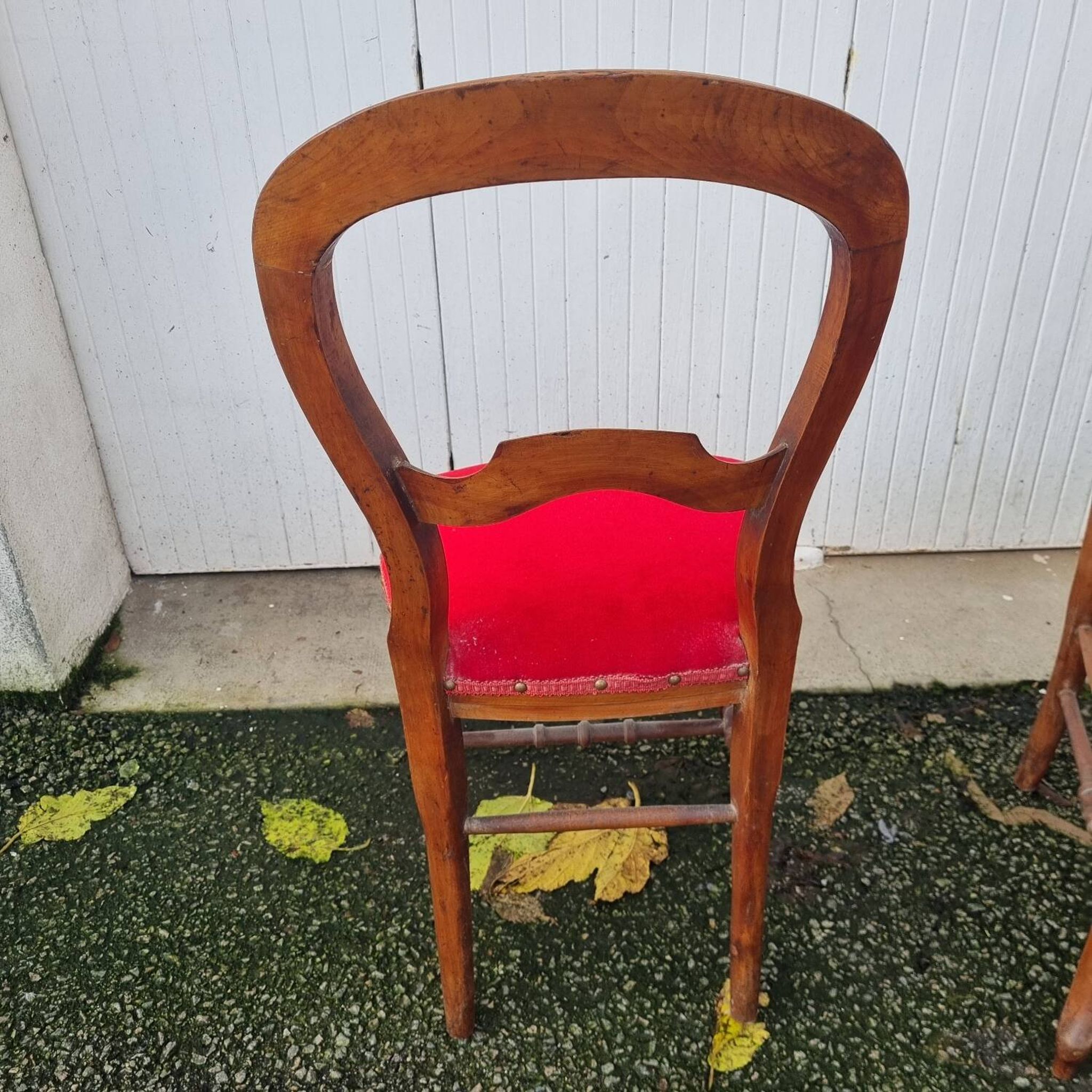 4 red velvet medallion chairs