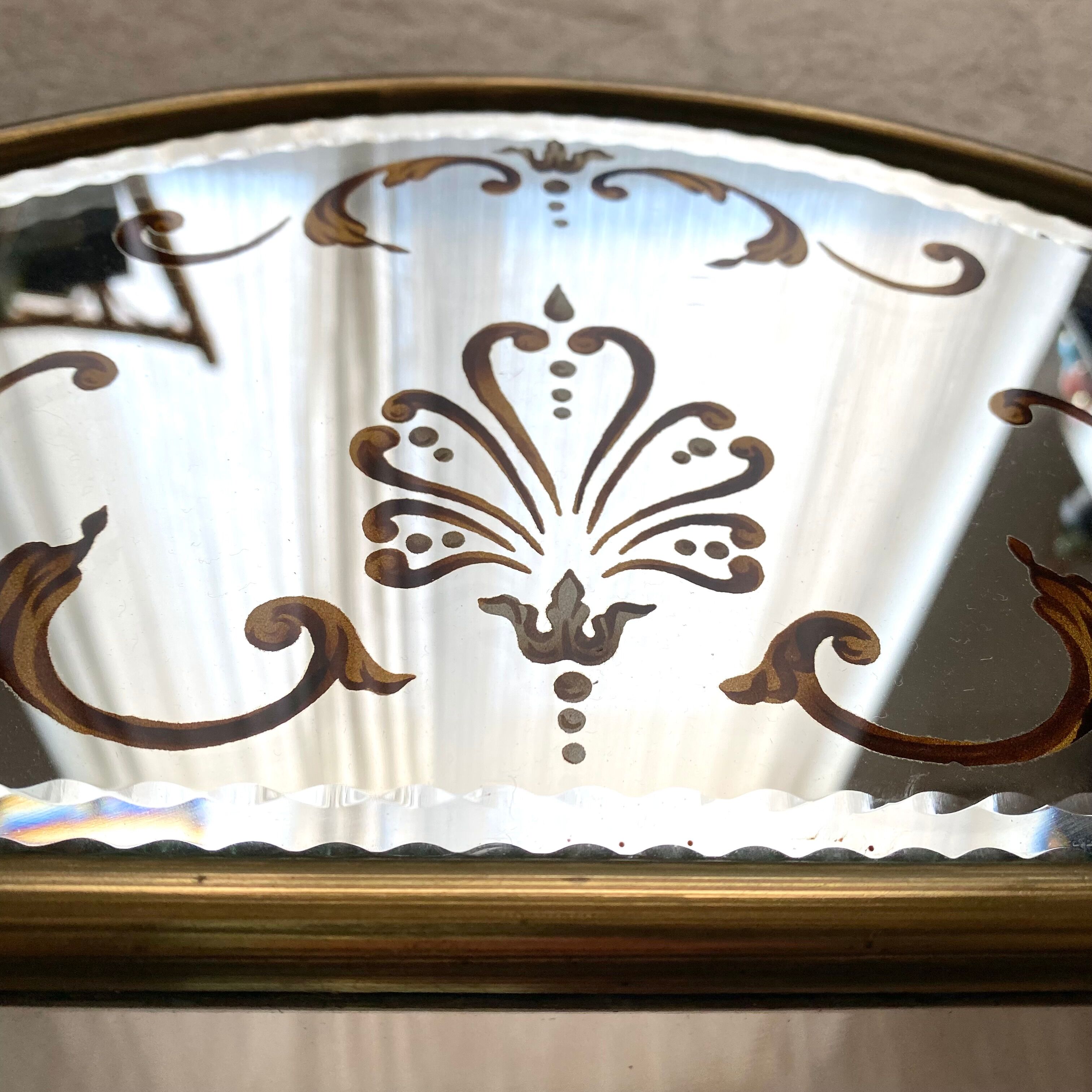 Venetian mirror 79 x 52