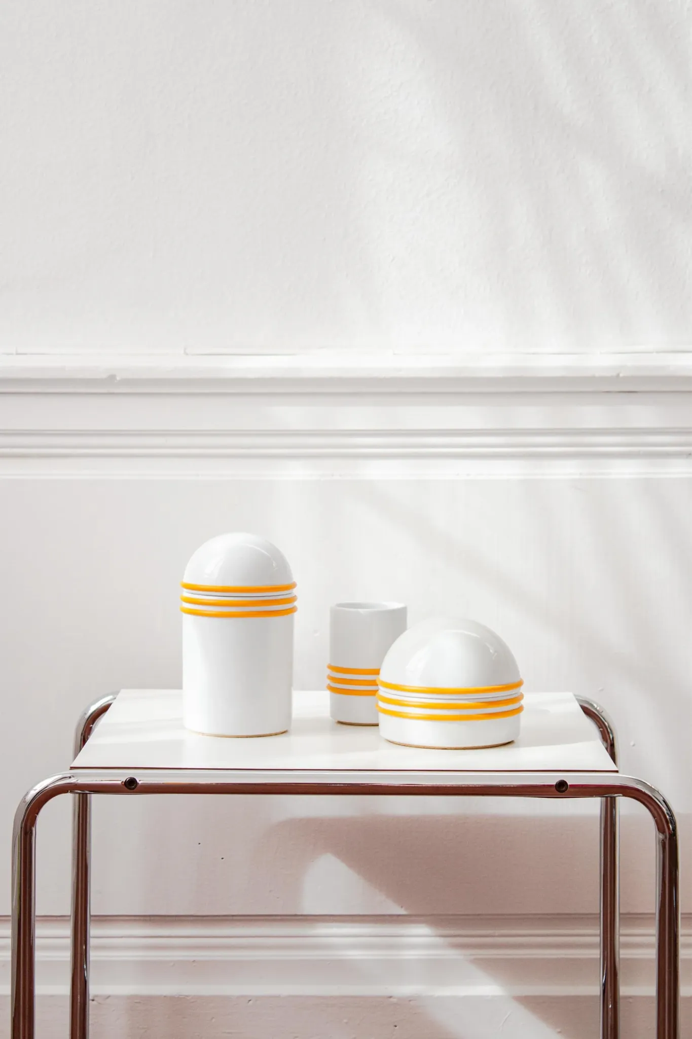 Set of vintage boxes for the bathroom, space age design, faience.