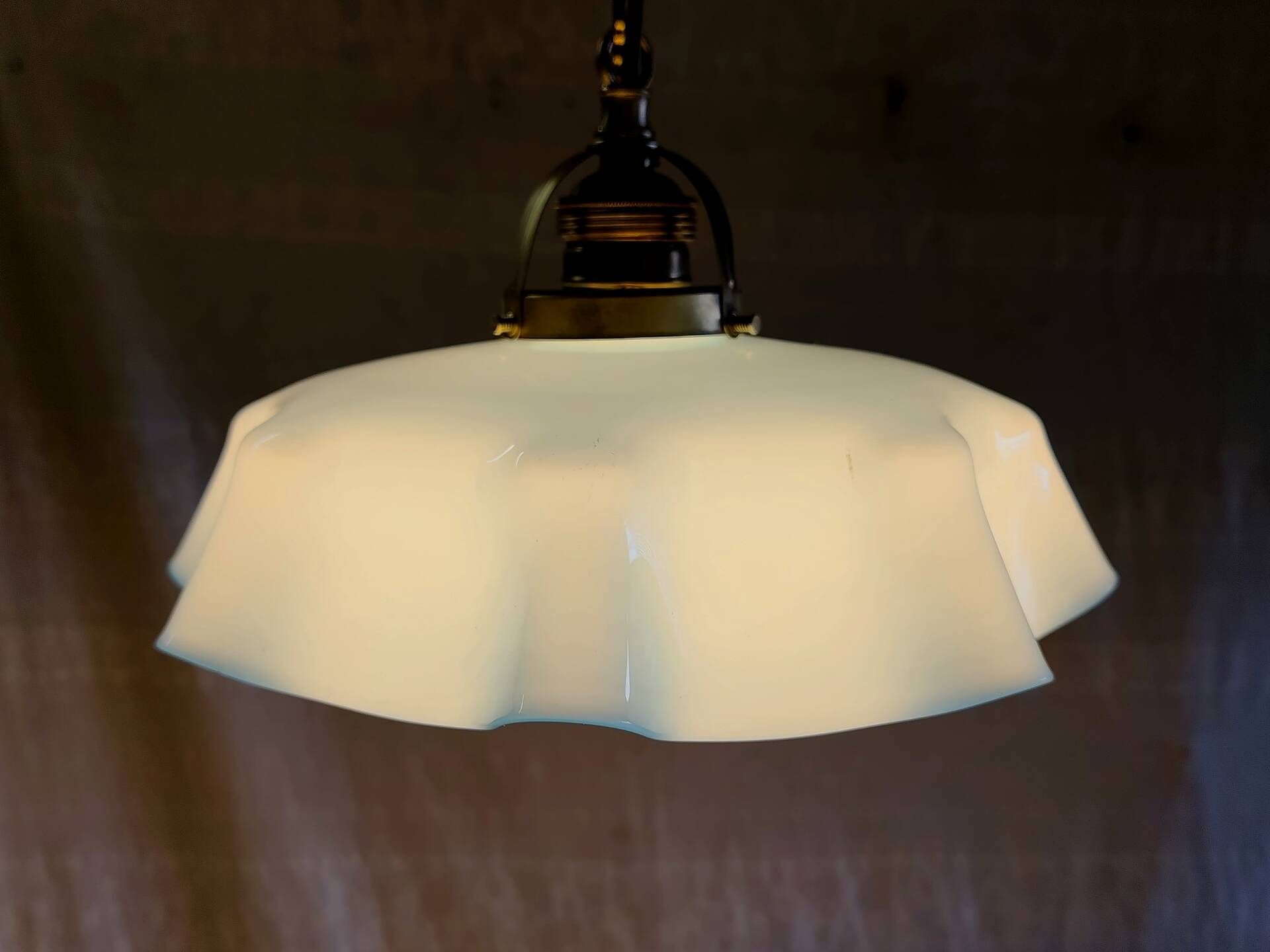 Vintage suspension in blue opaline and gilded brass - mid 20th century.