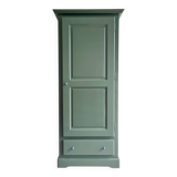 Renovated green bonnet maker