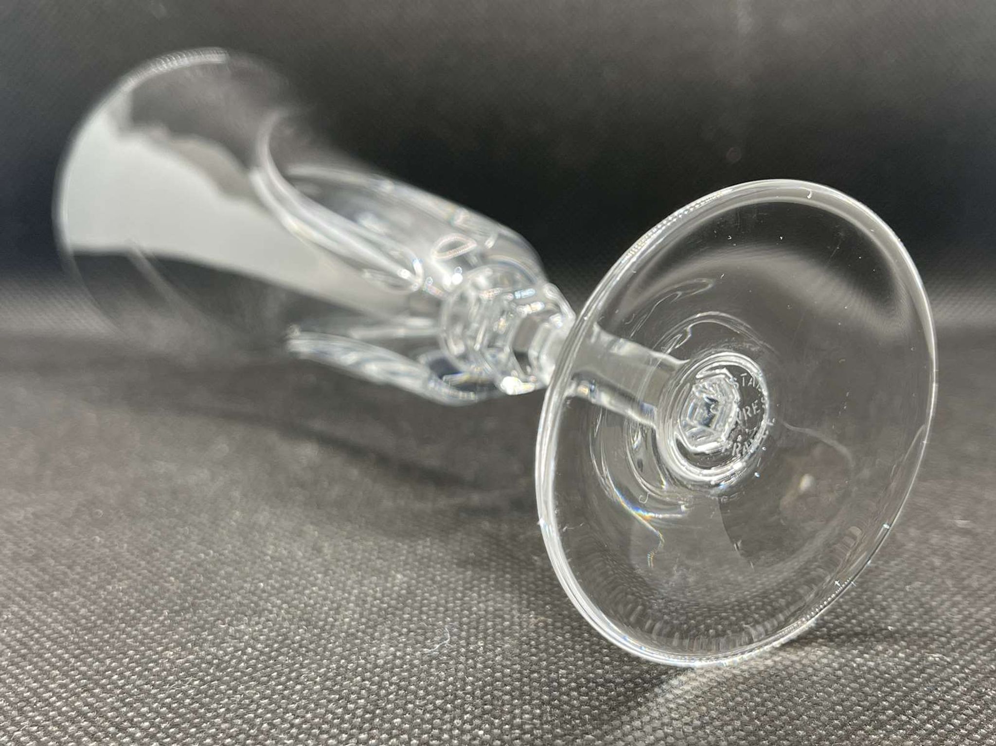 Set of 10 crystal champagne flutes from Sèvres, Niagara model from the 1950s.