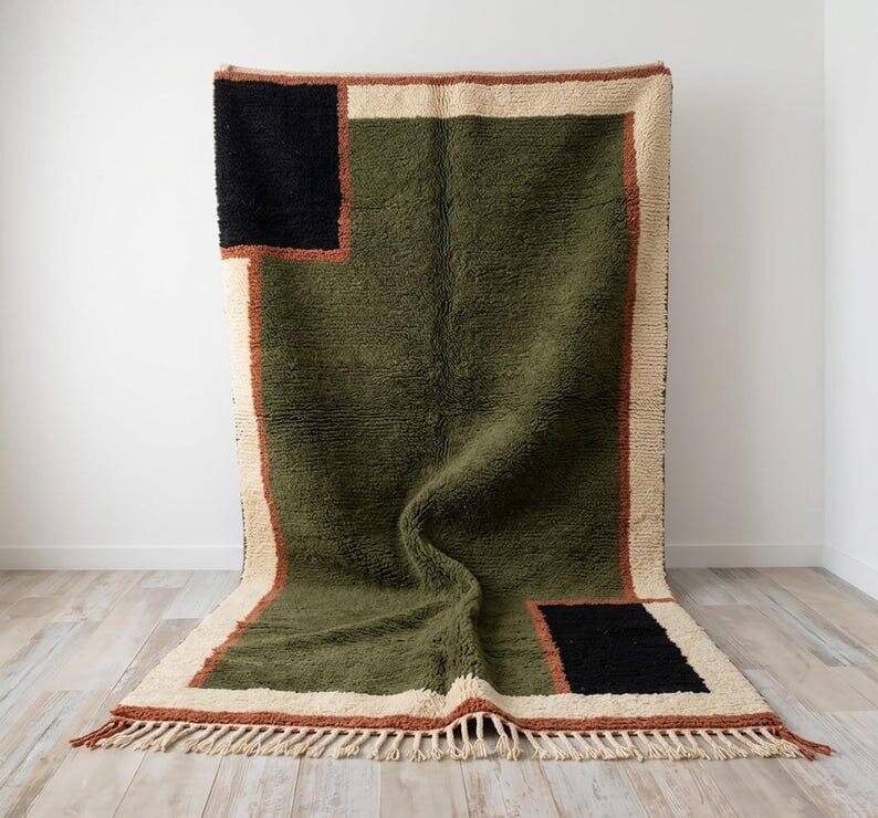 Handmade pure wool rug made to measure with a beautiful design 1.5/2.5 m.