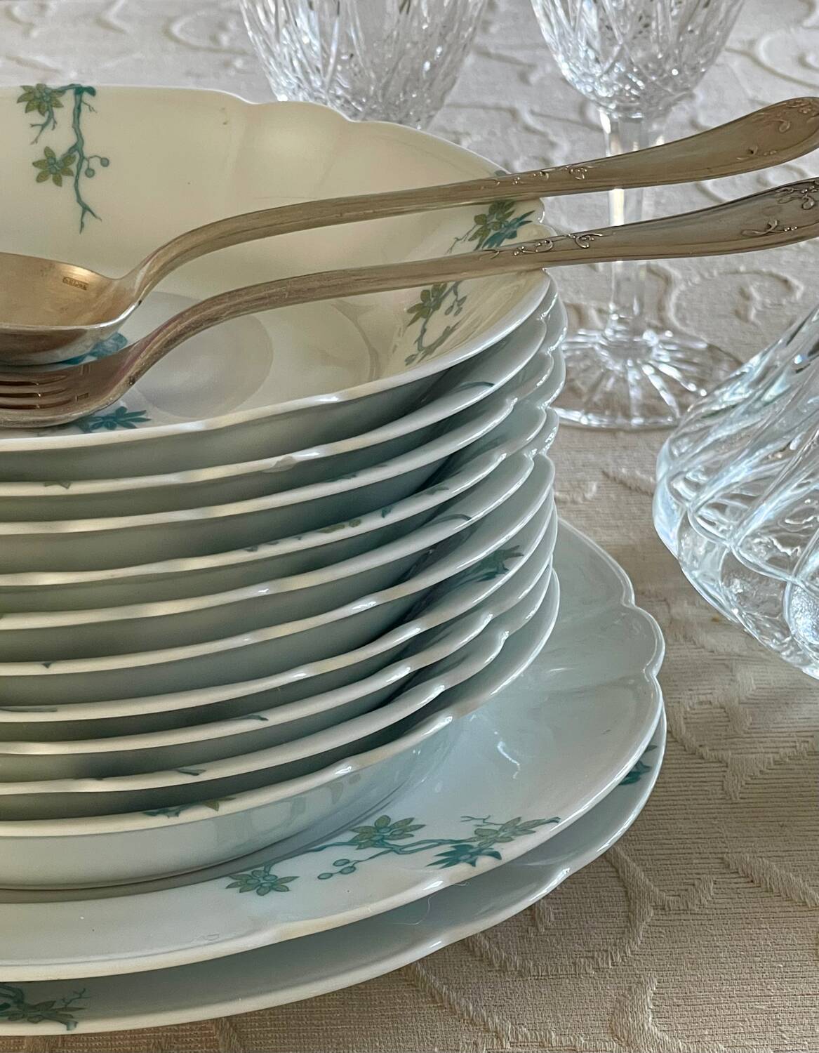 10 soup plates Haviland Limoges.