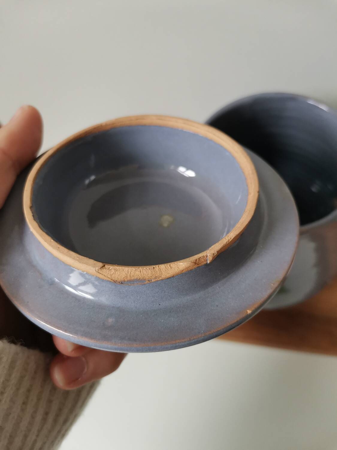 Vintage blue ceramic garlic box pot with cherry