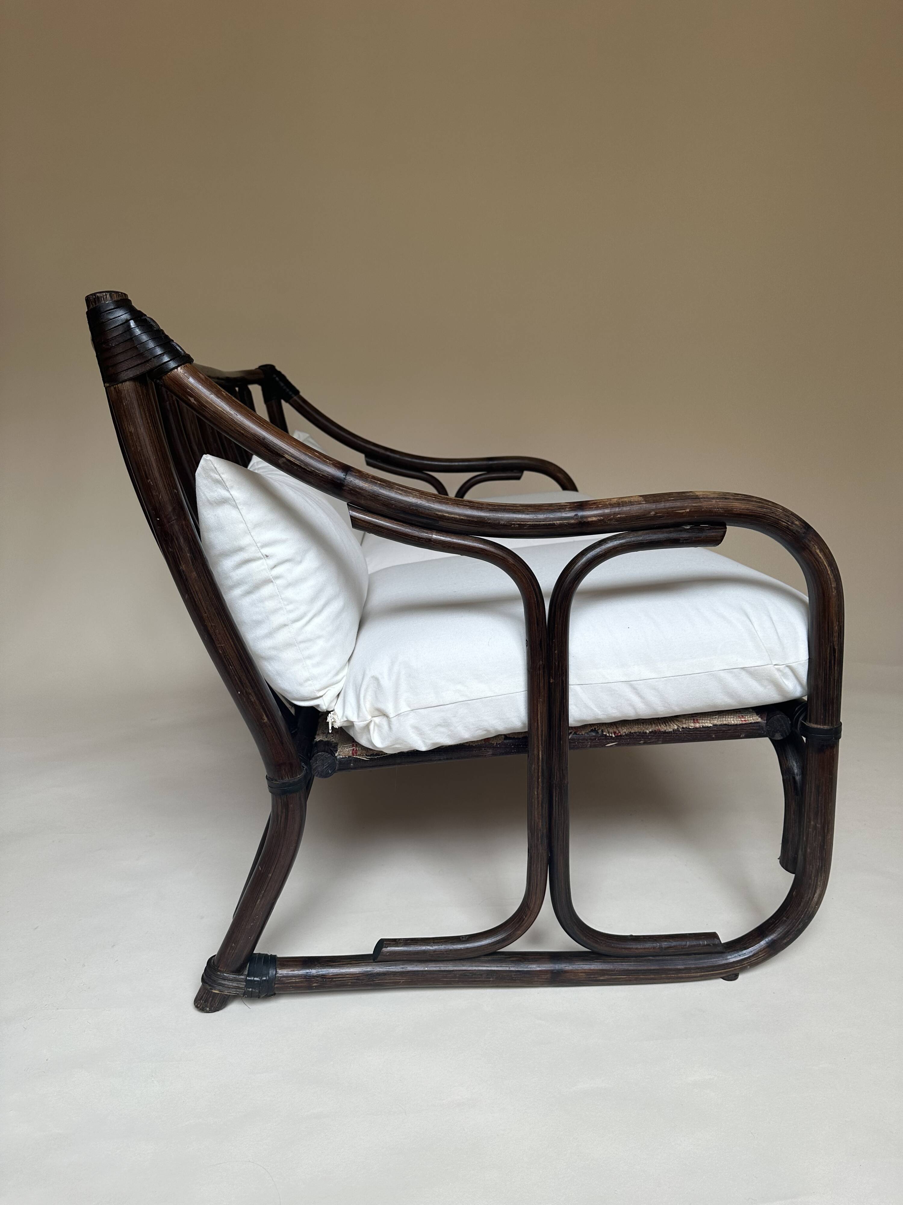 Two-seater rattan bench