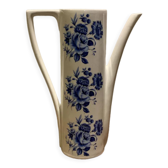 Ceramic ewer