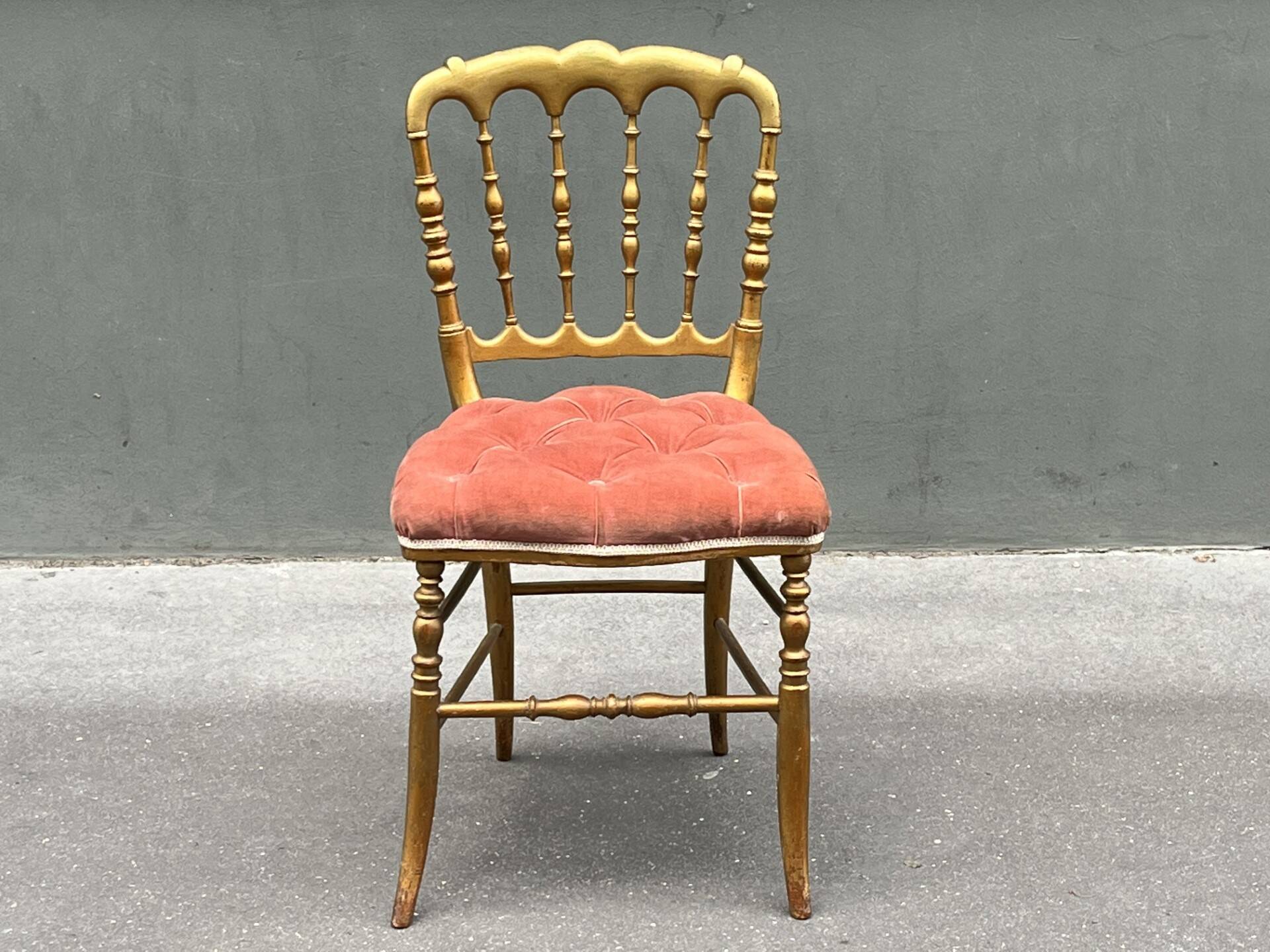 Chaise en bois doré de style Napoléon III
