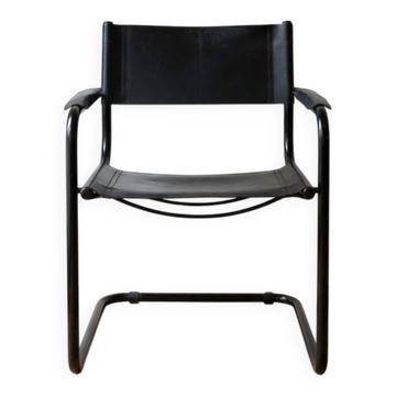 Vintage Bauhaus style cantilever armchair in black metal and leather.