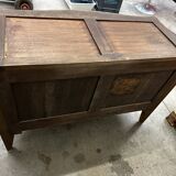 Curved and inlaid chest of drawers, Louis XV style, late 19th-early 20th century