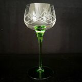 12 Verres à vin blanc en cristal taillé