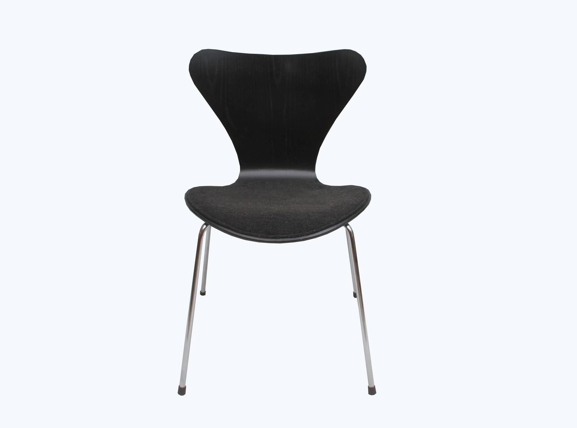Chair 3107 Arne Jacobsen in black with polstery