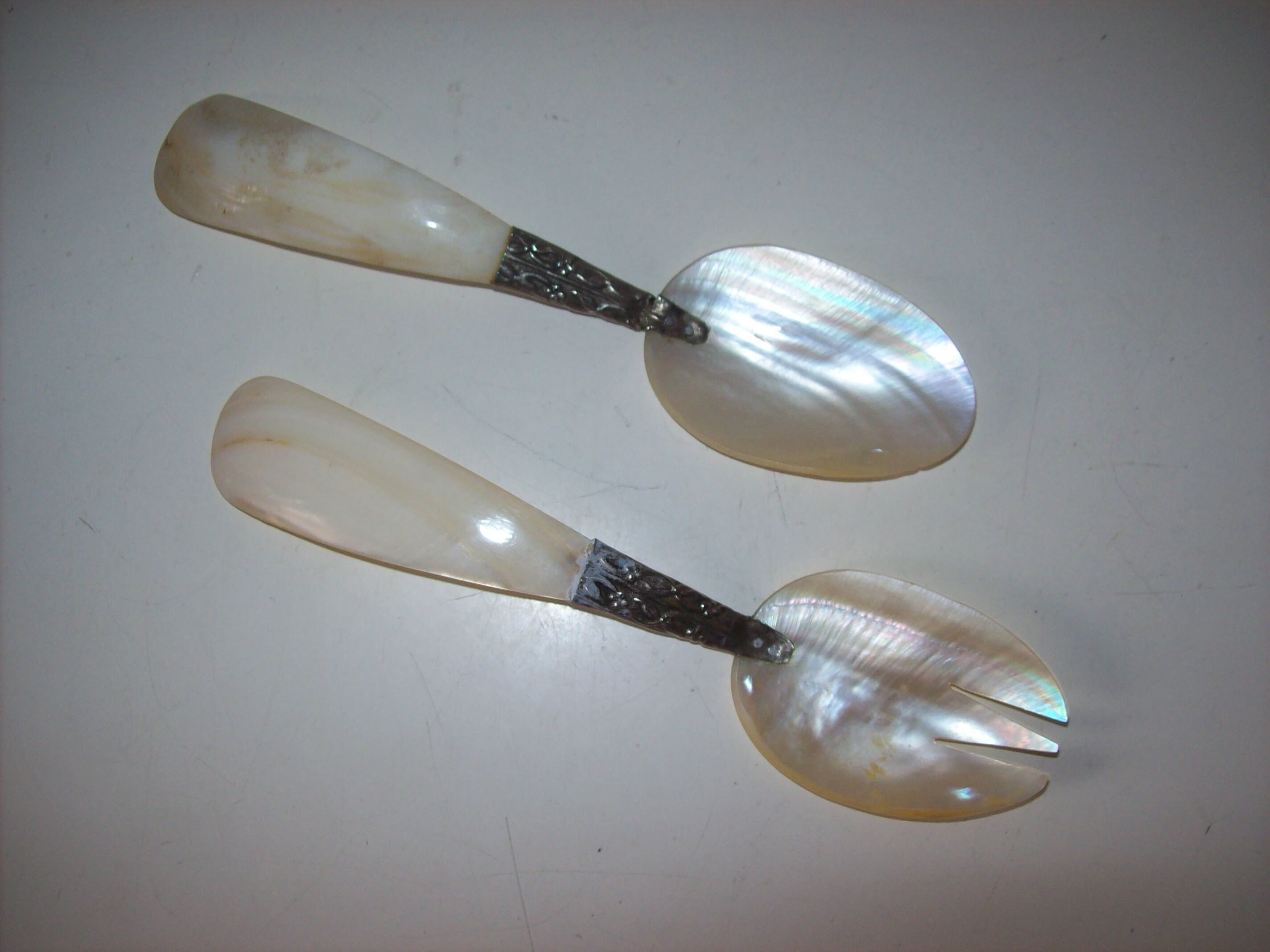 Art Deco mother-of-pearl cutlery
