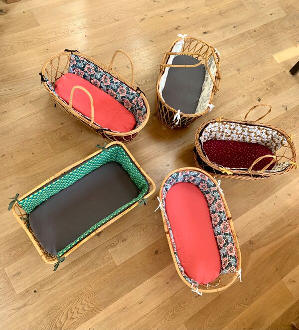 Couffin boucles en rotin sans anses