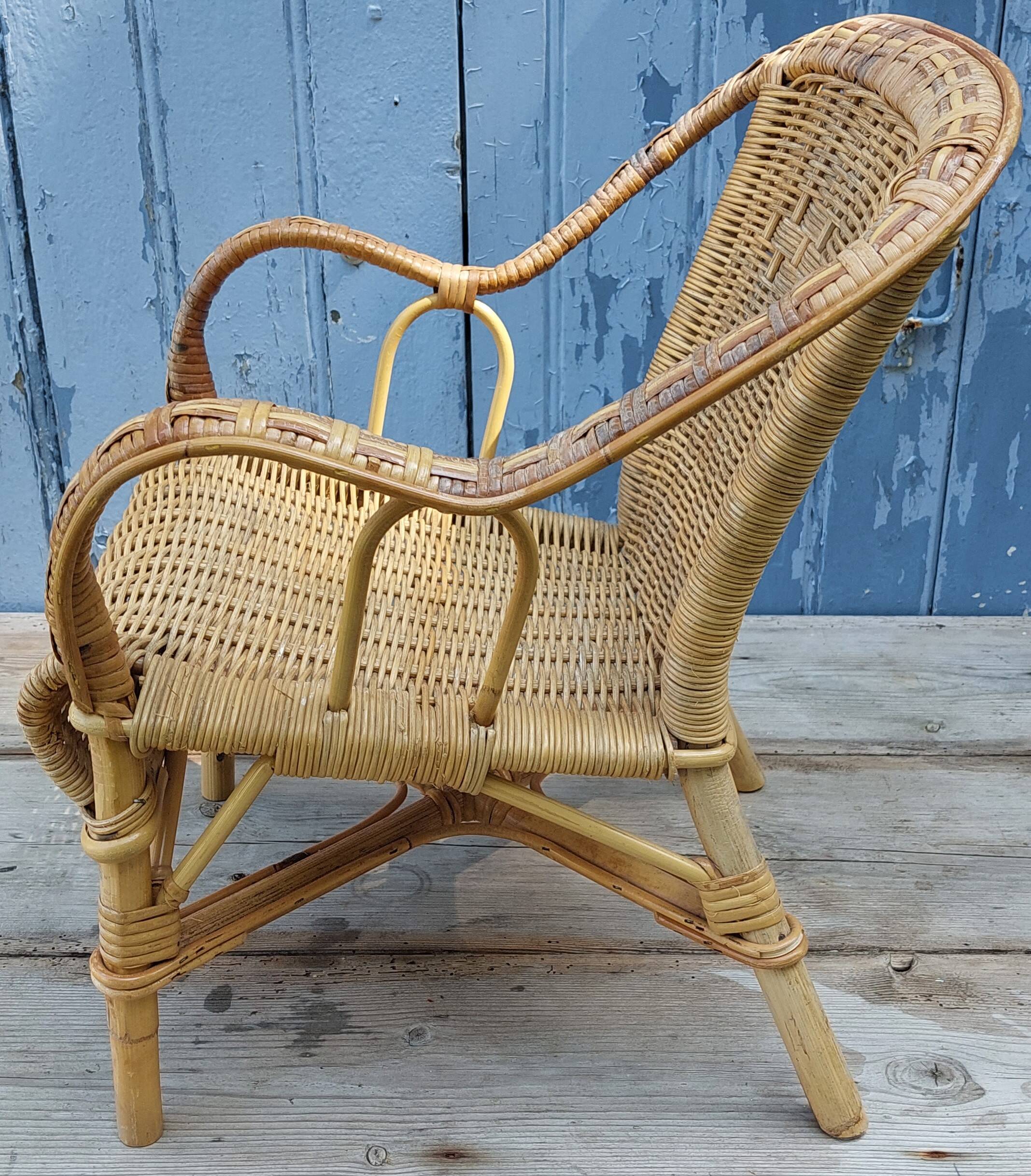 Rattan children's armchair