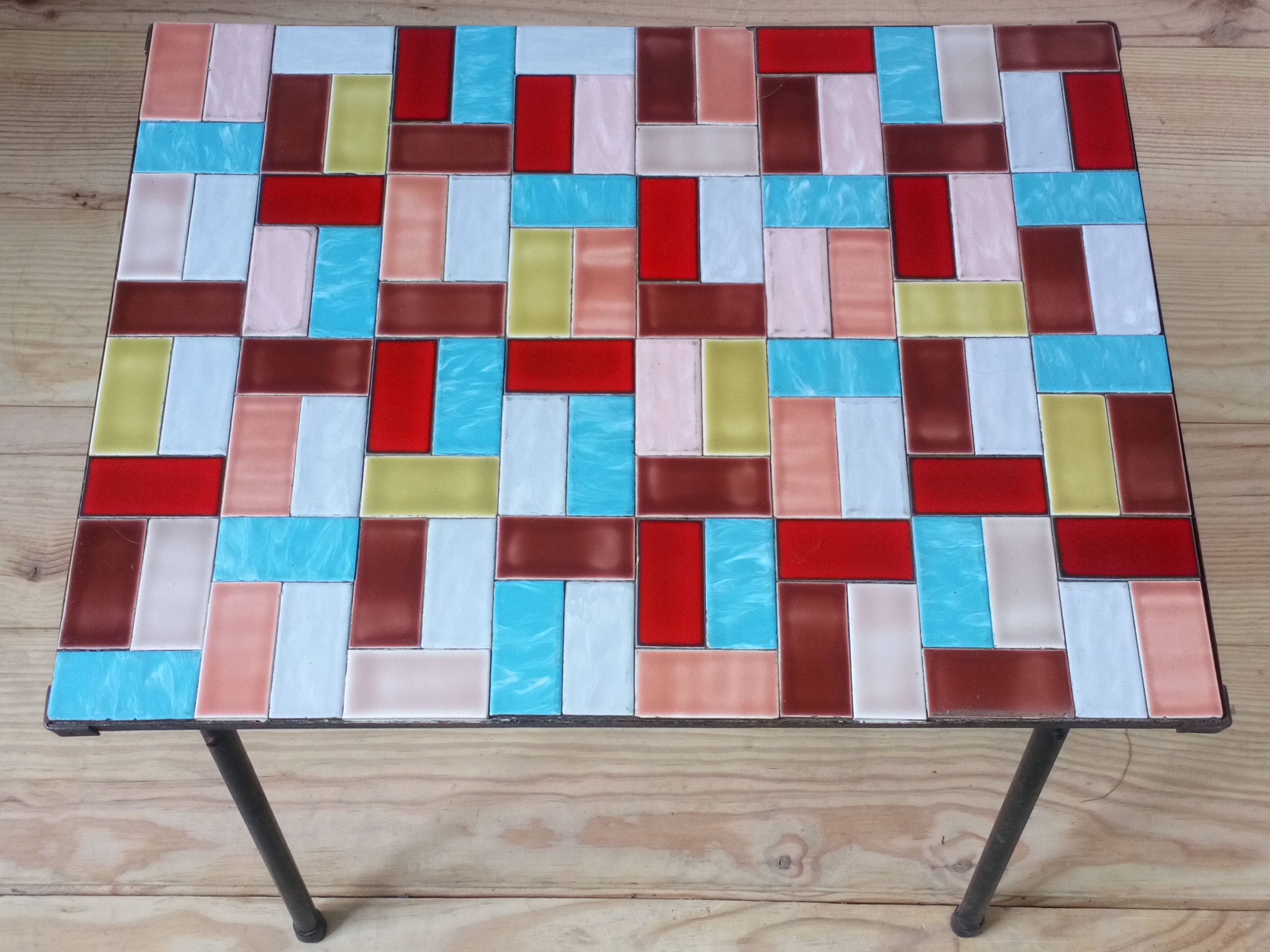 Table low 1950 ceramic multicolor vintage