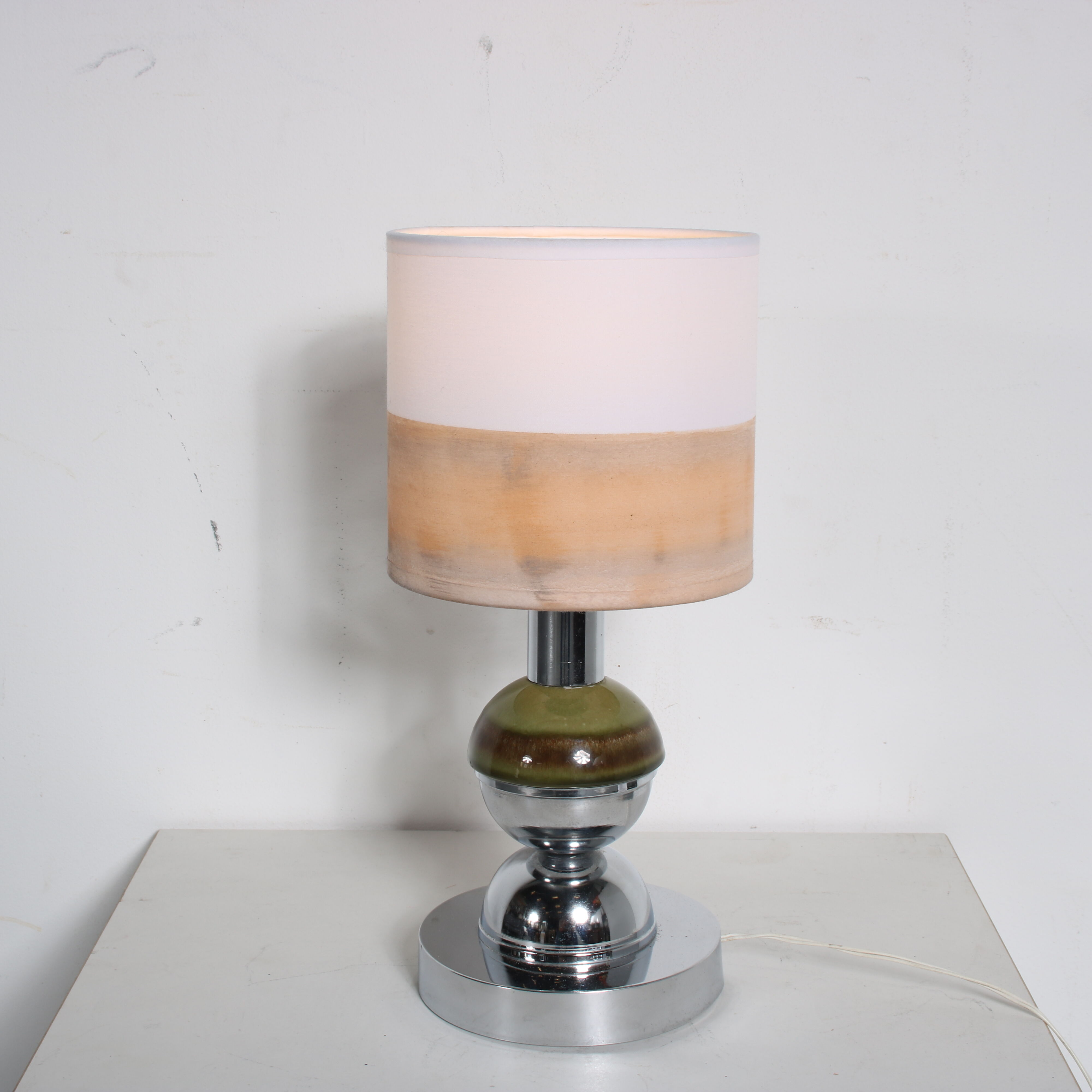 1970s pair of bedside / table lamps