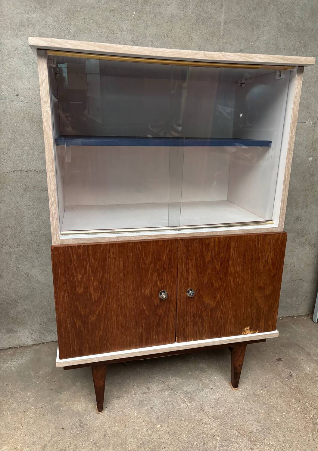 Painted glass bookcase