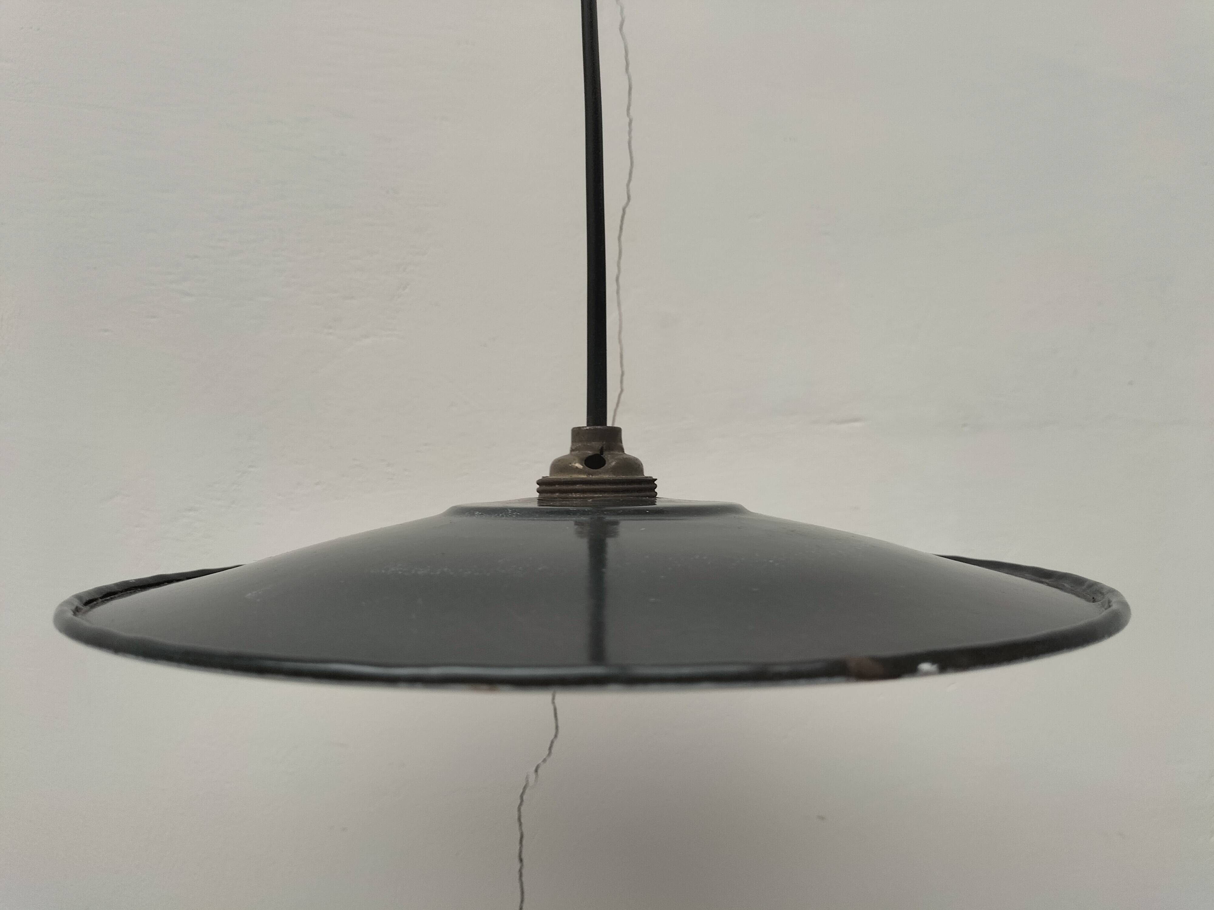 Suspensions tôle émaillée