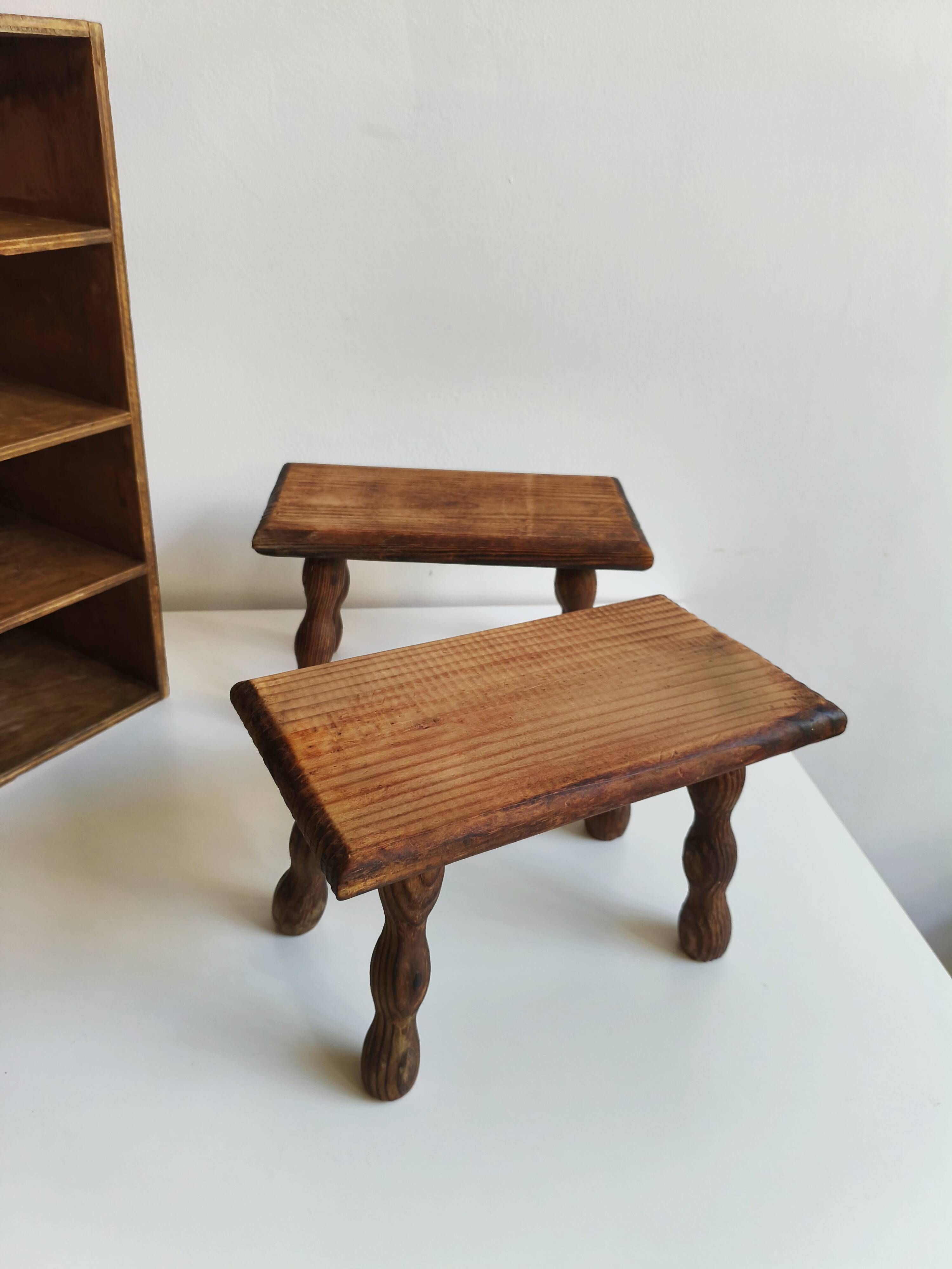 Pair of stools, footrests in solid turned wood