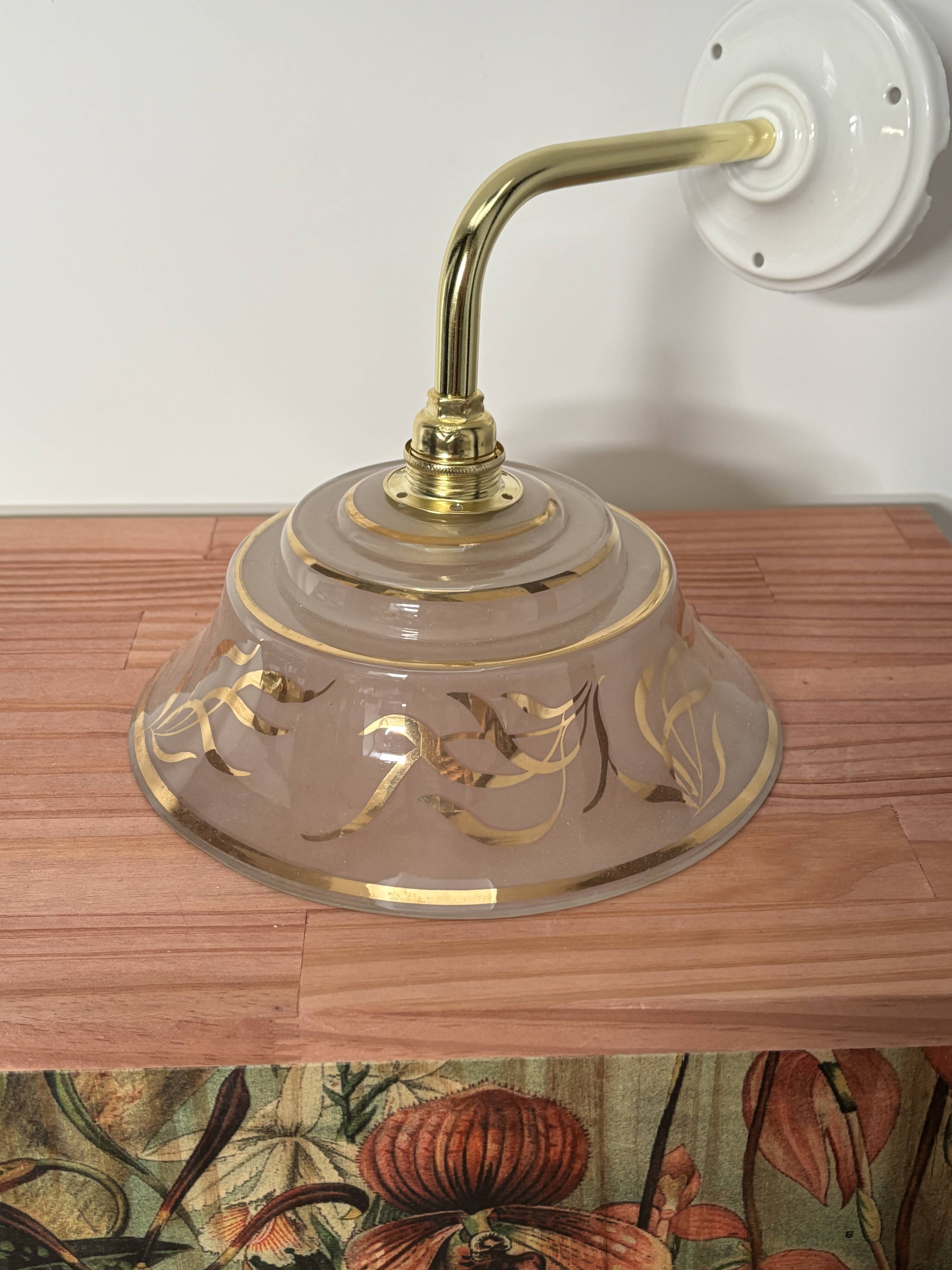Vintage wall light