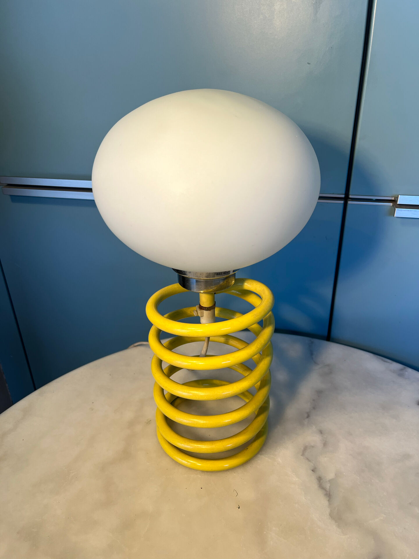 Spring lamp 1970