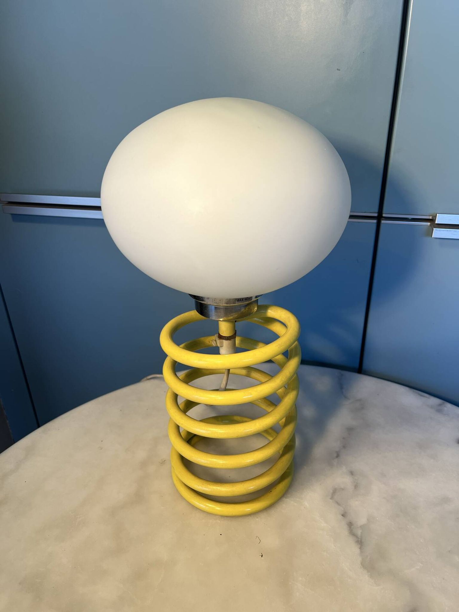 Spring lamp 1970