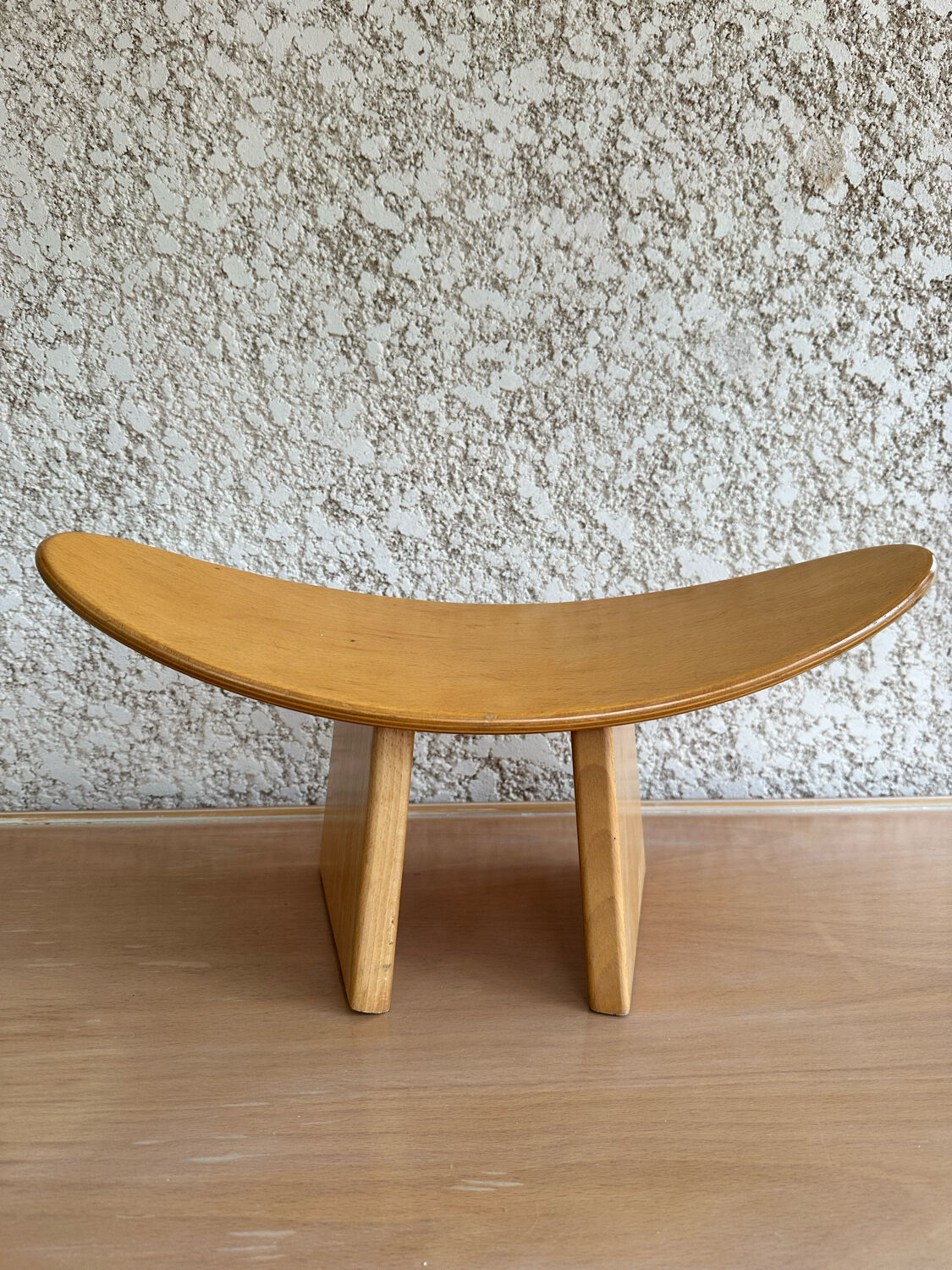 Le Shoggi meditation design stool by Alain Gaubert