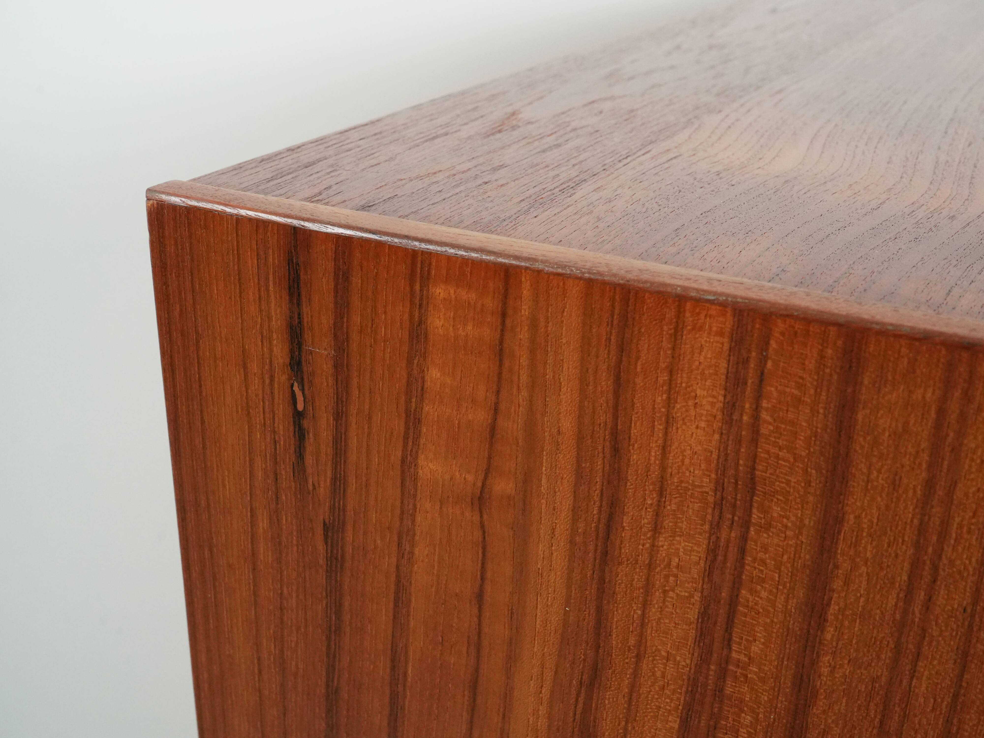 Buffet danois en teck, années 1970