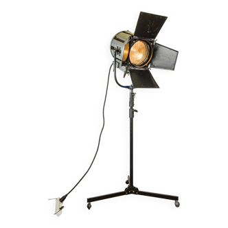 Retro Berkey Italia (Mole Richardson) Cinema Spotlight on Rolling Manfrotto Lightstand Floorlamp