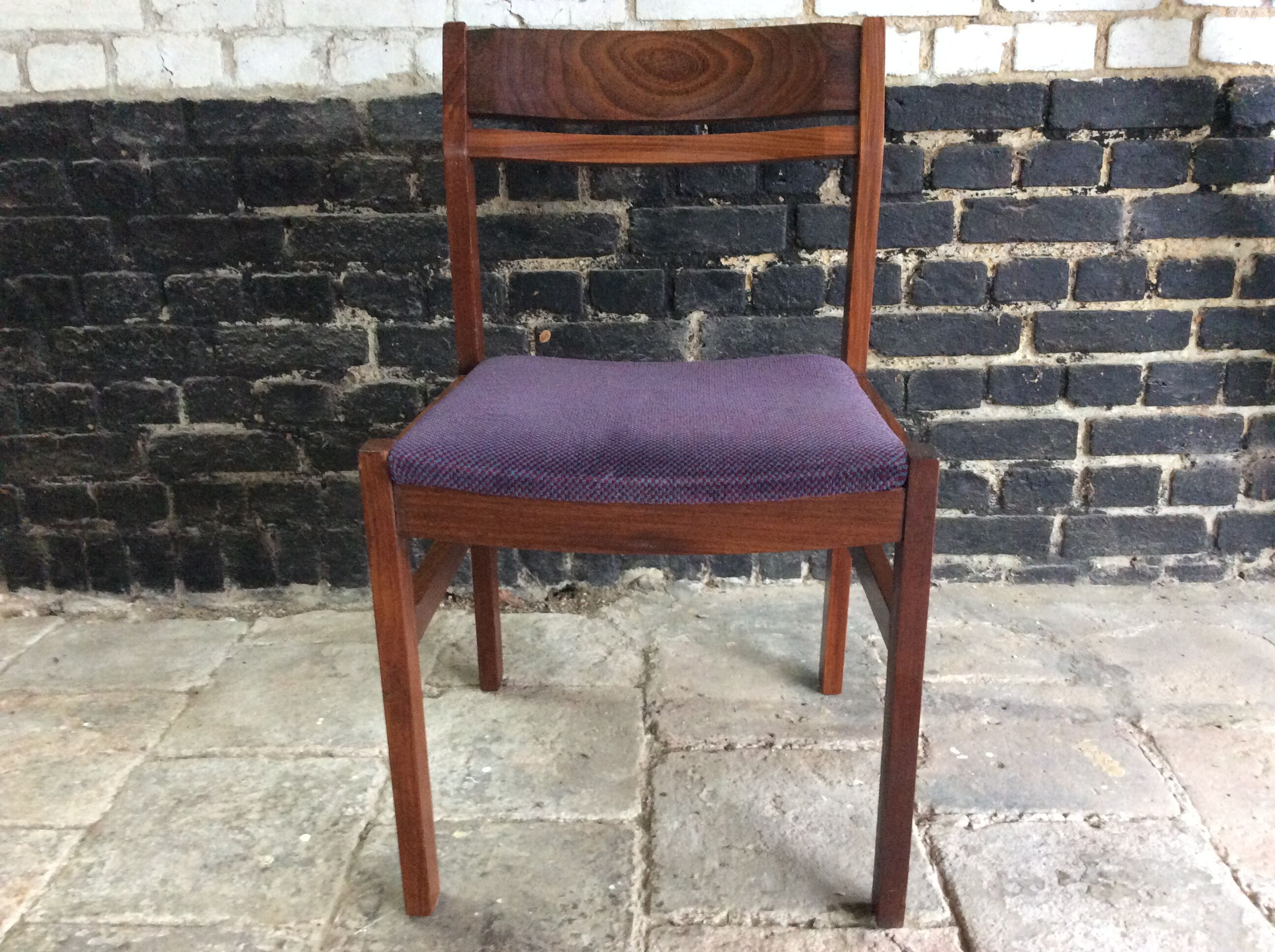 Set of 4 chairs