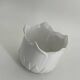 Cache pot en forme de tulipe porcelaine blanc vintage