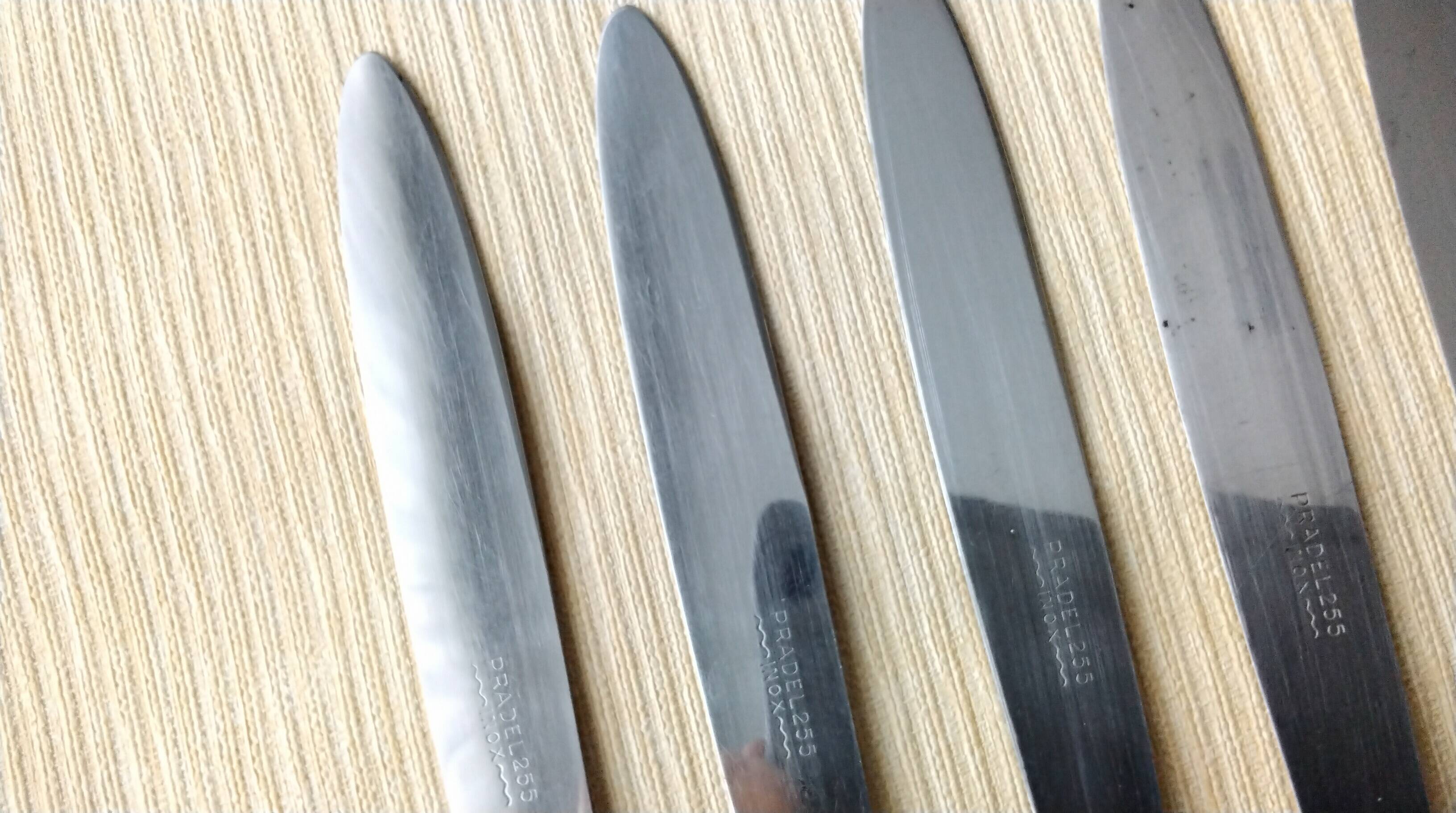 6 Bakelite table knives Pradel 255