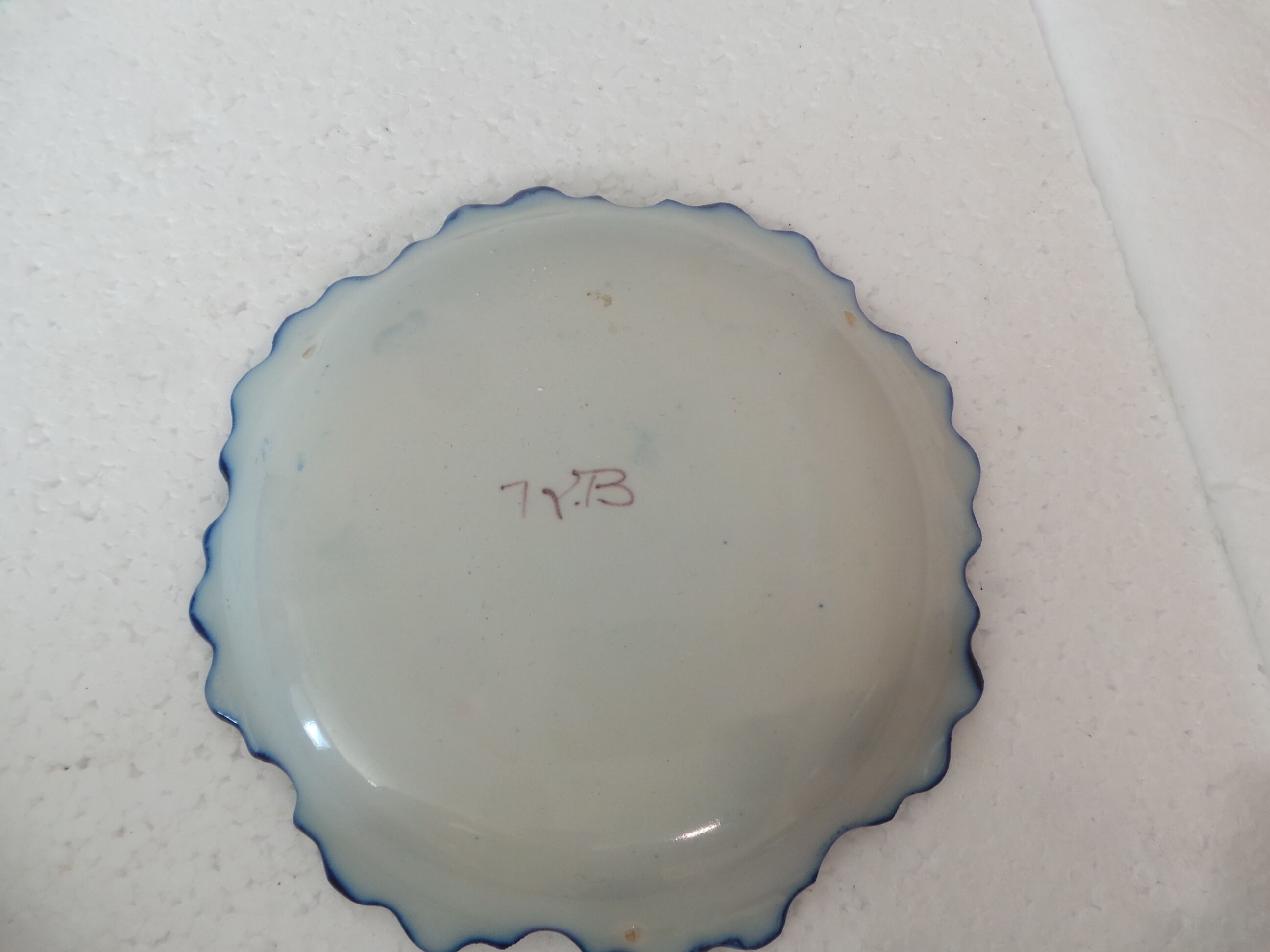 Assiette Faience de Martres tolosane a décor d'oiseau