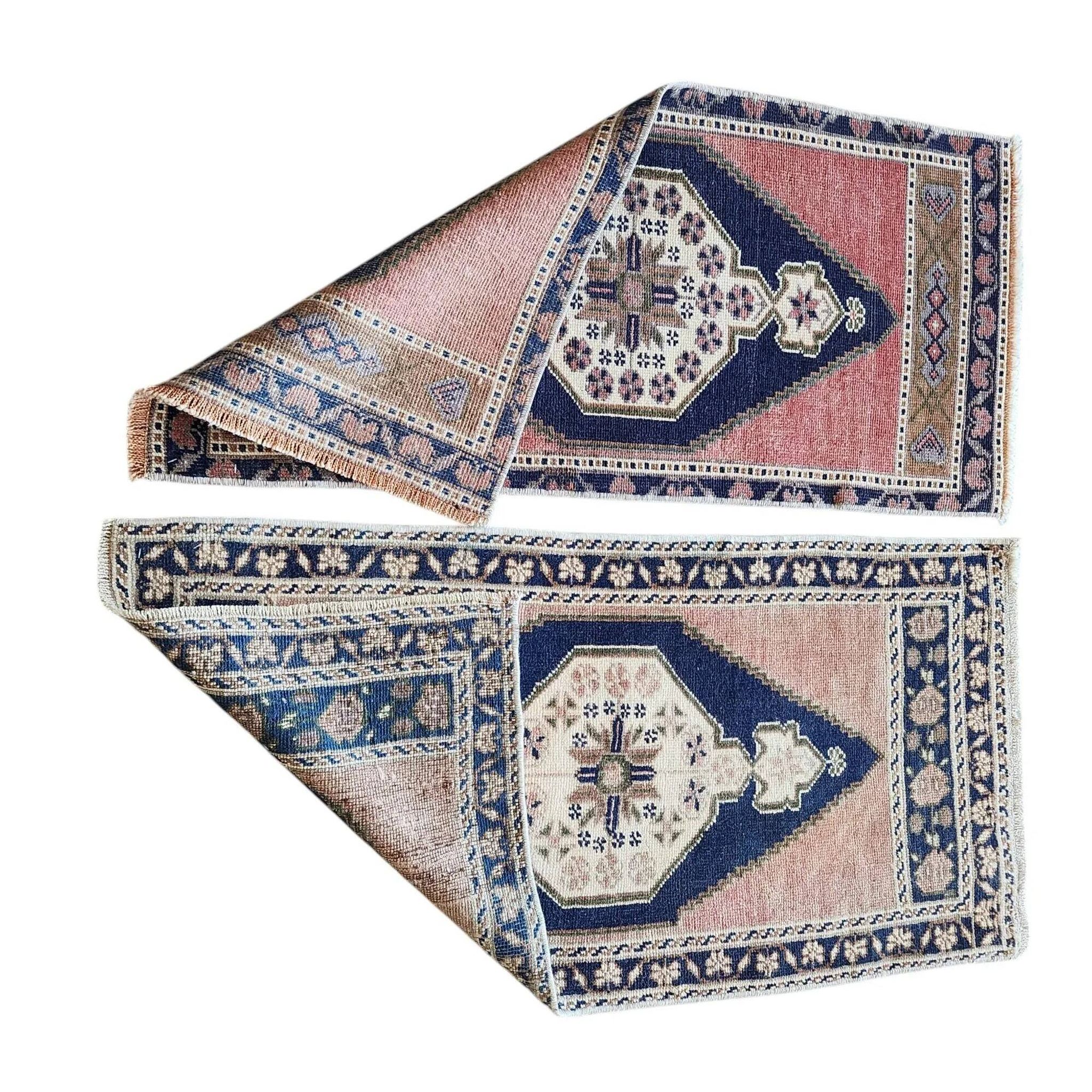 Set of 2 vintage handmade Turkish rugs 48x103 cm