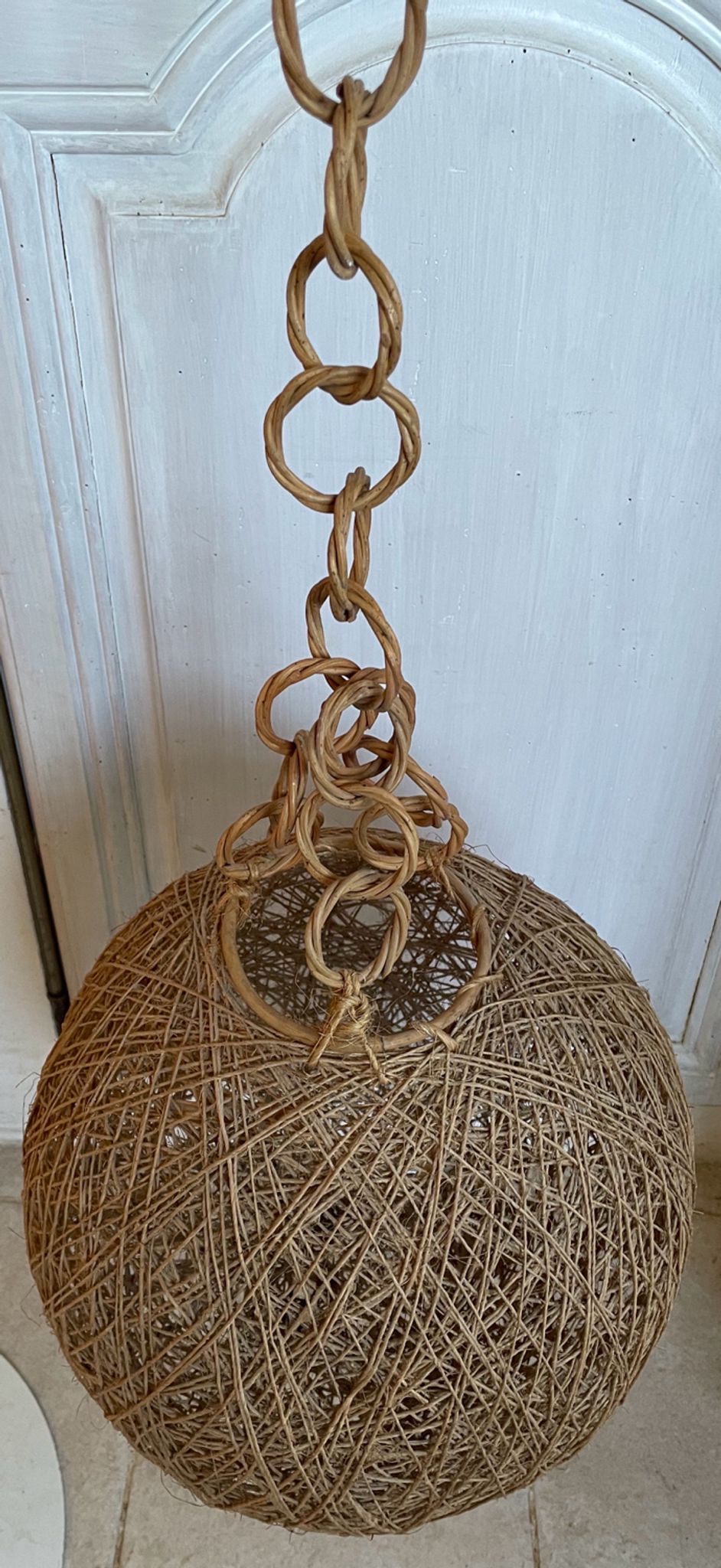 Suspension corde et rotin vintage