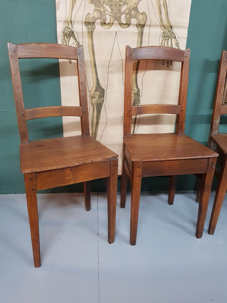 chaises françaises anciennes en chêne