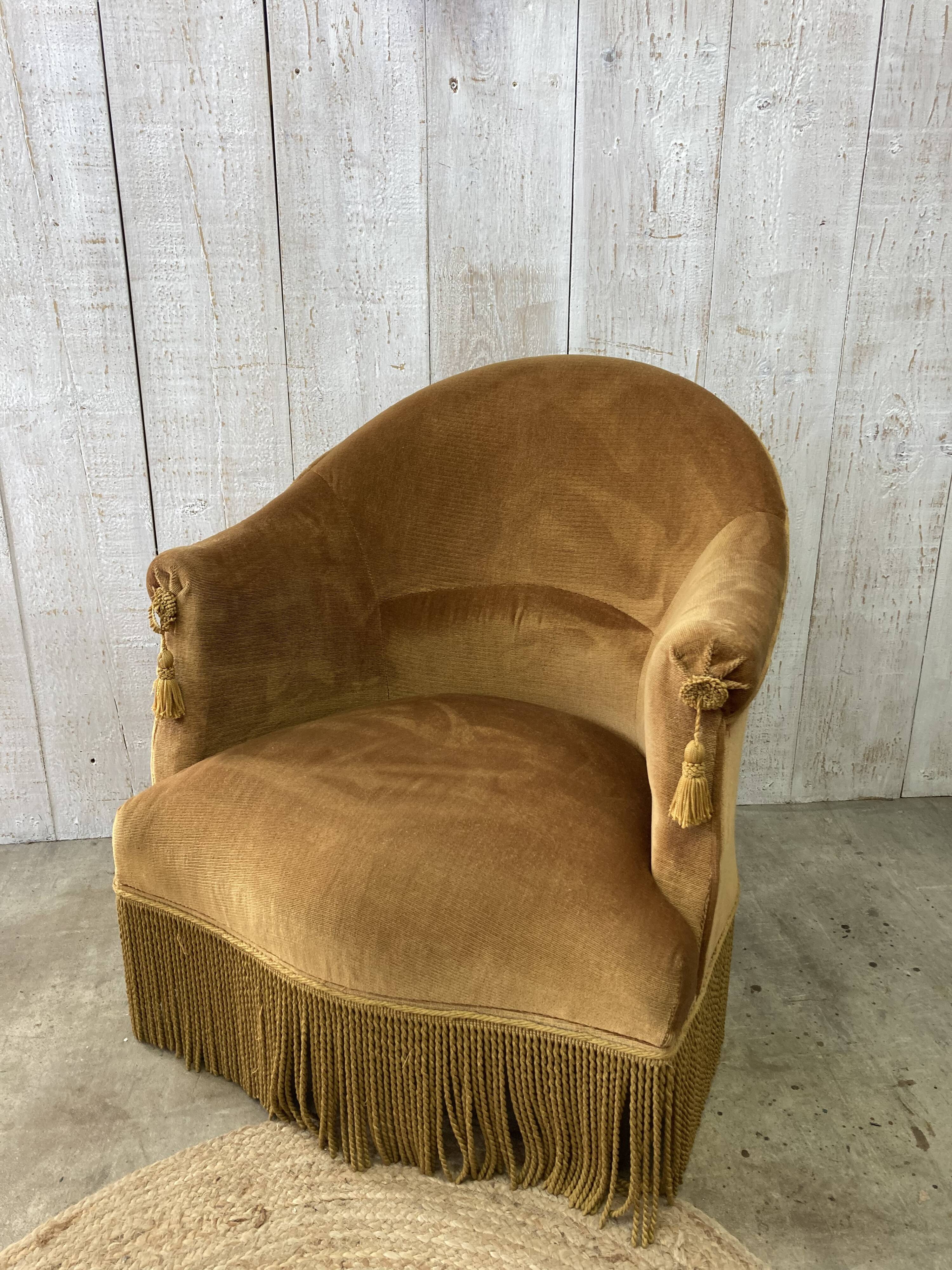 Vintage toad armchair