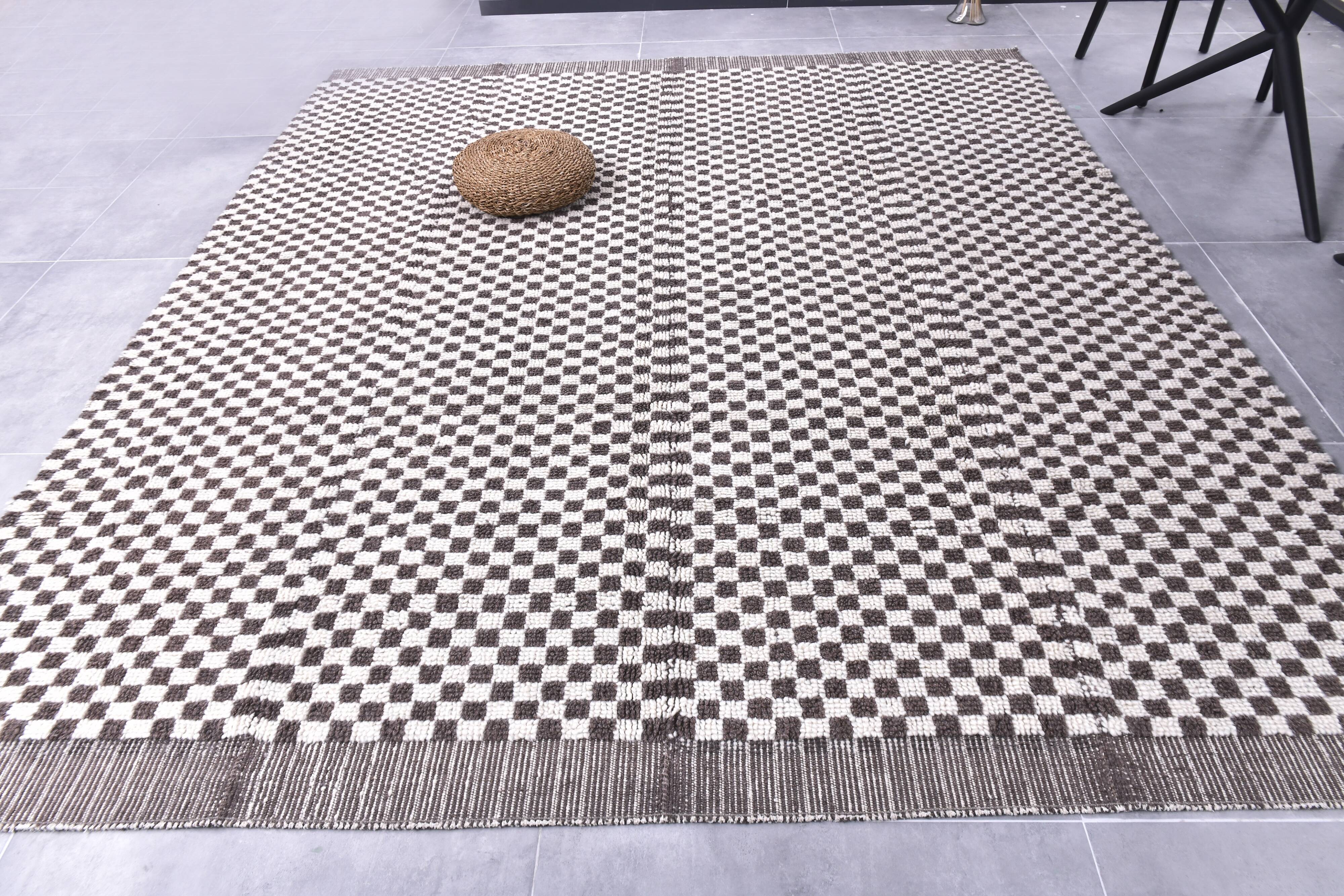 9x10 Checkered Brown White Moroccan Rug, 268x298Cm