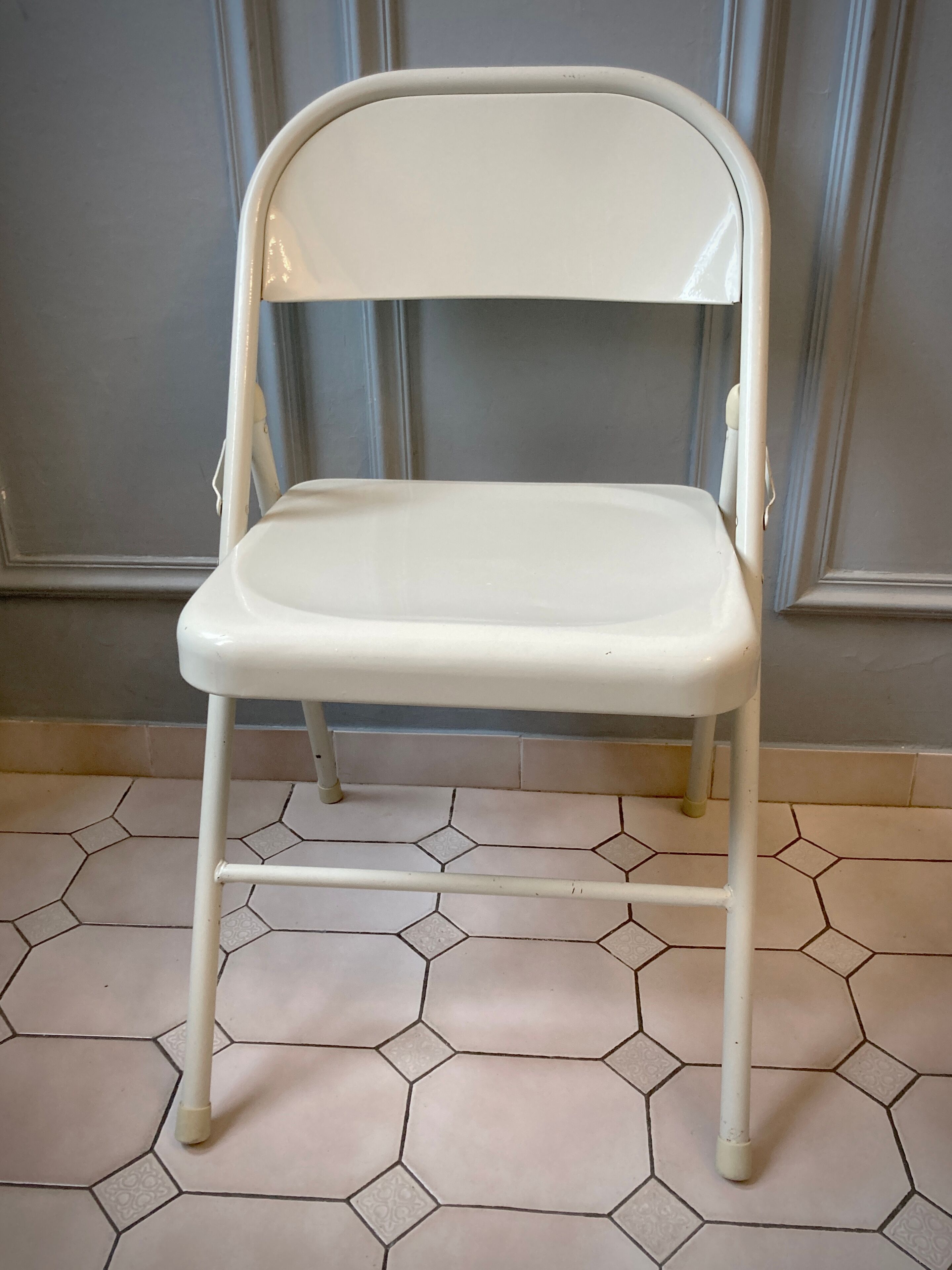 Duo of folding chairs in steel 1980s