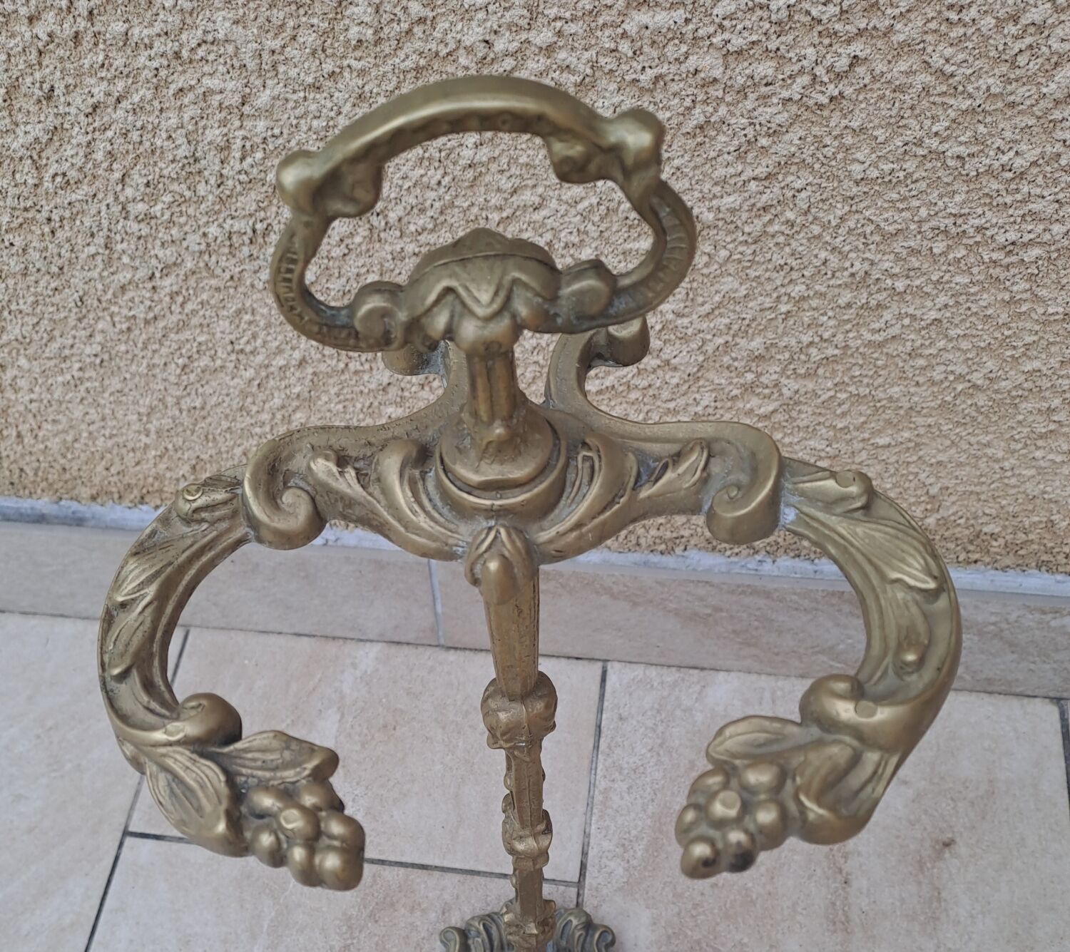 Bronze fireplace tool set